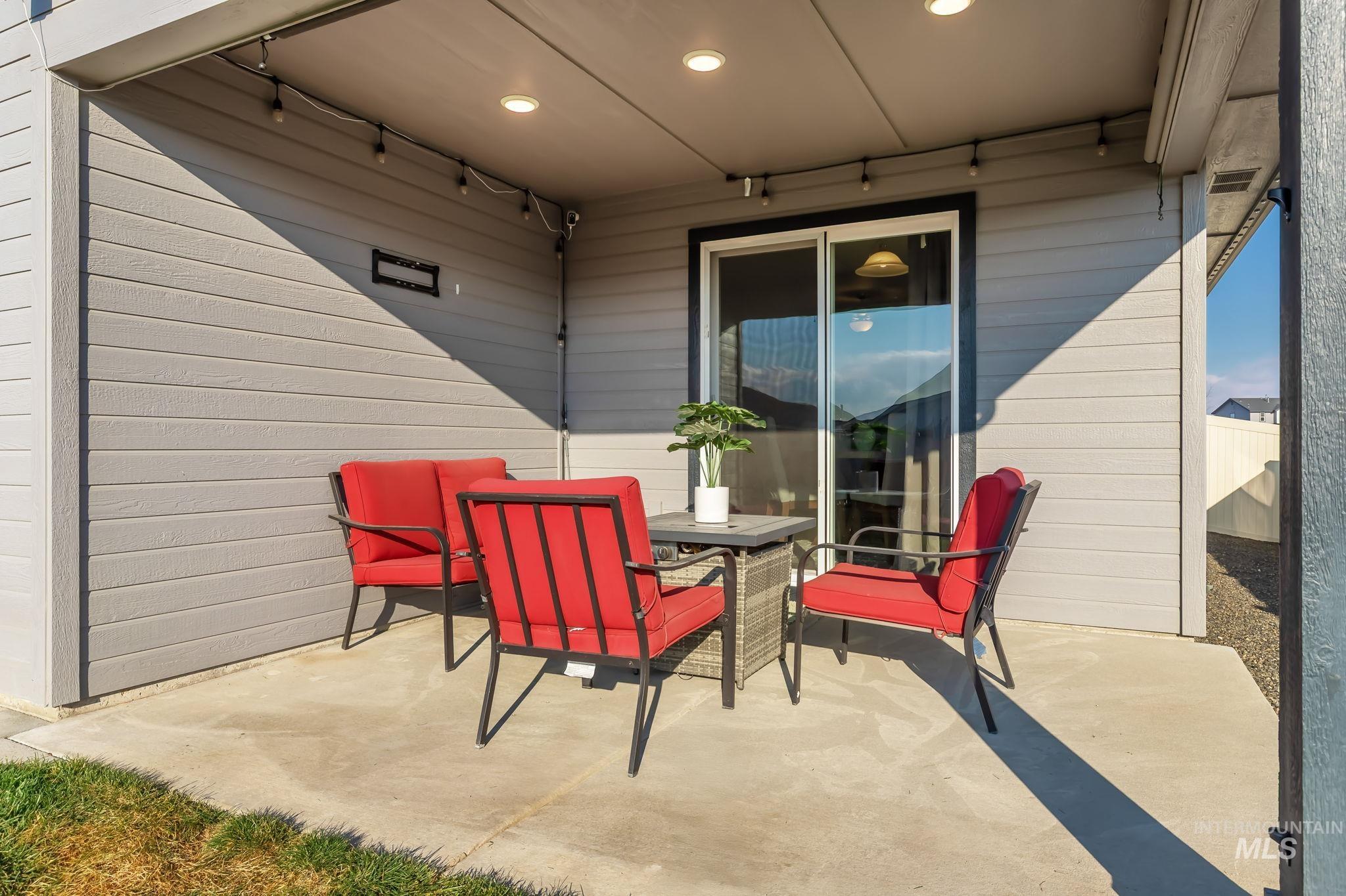 17703 Jackson Ridge Way, Nampa, Idaho 83687, 3 Bedrooms, 2 Bathrooms, Residential For Sale, Price $385,000, 98967920