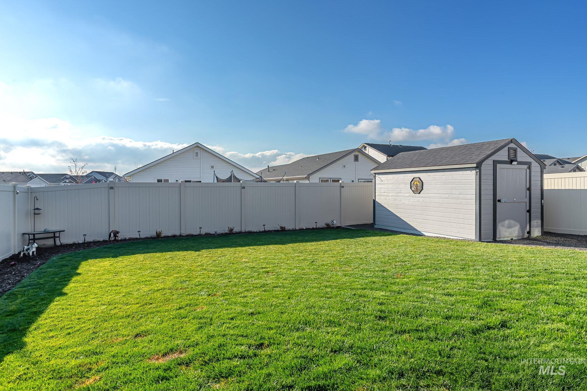 17703 Jackson Ridge Way, Nampa, Idaho 83687, 3 Bedrooms, 2 Bathrooms, Residential For Sale, Price $385,000, 98967920