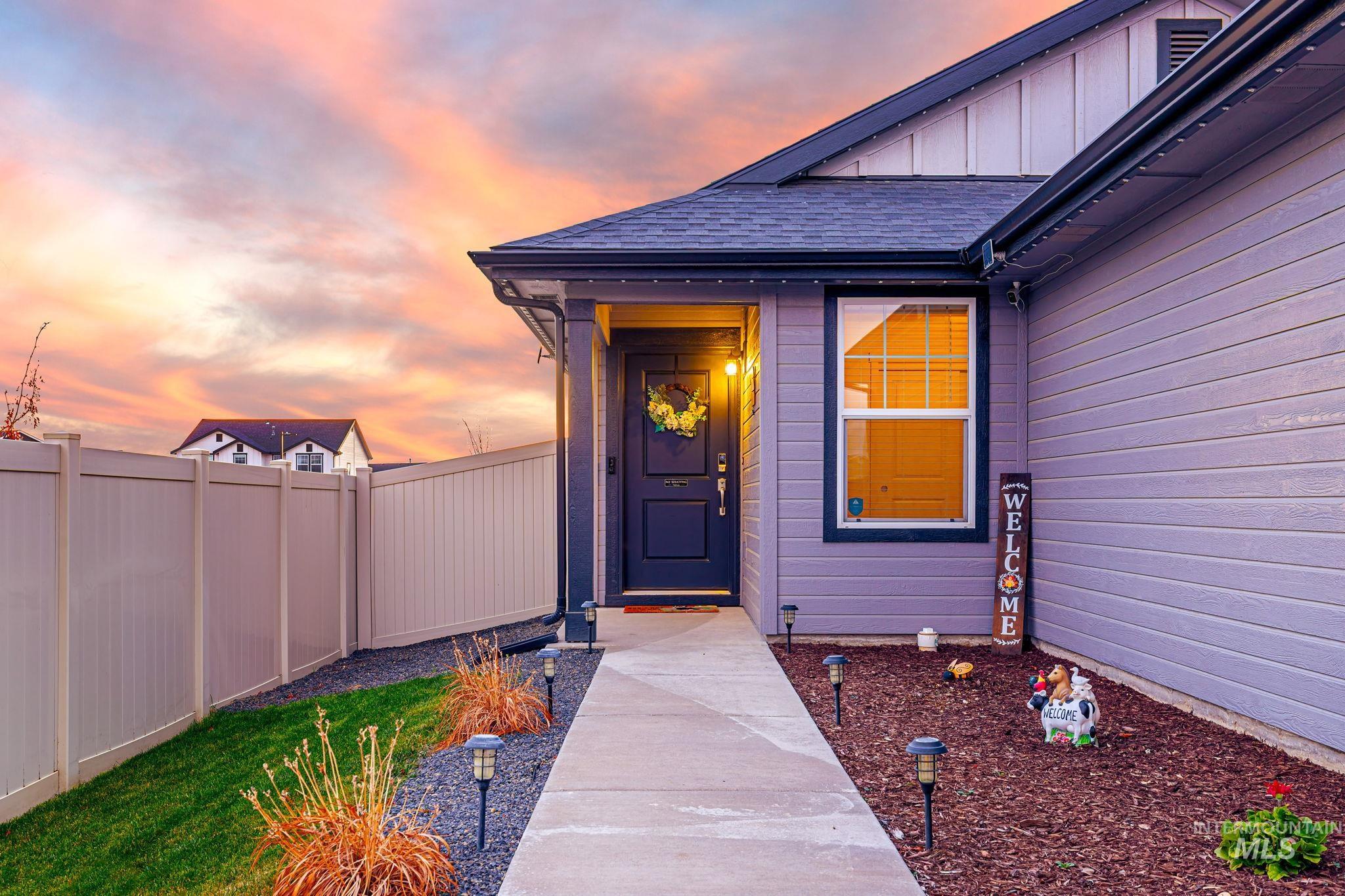 17703 Jackson Ridge Way, Nampa, Idaho 83687, 3 Bedrooms, 2 Bathrooms, Residential For Sale, Price $385,000, 98967920