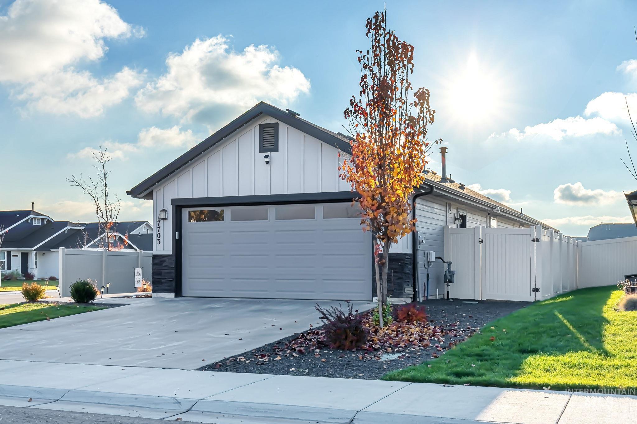 17703 Jackson Ridge Way, Nampa, Idaho 83687, 3 Bedrooms, 2 Bathrooms, Residential For Sale, Price $385,000, 98967920