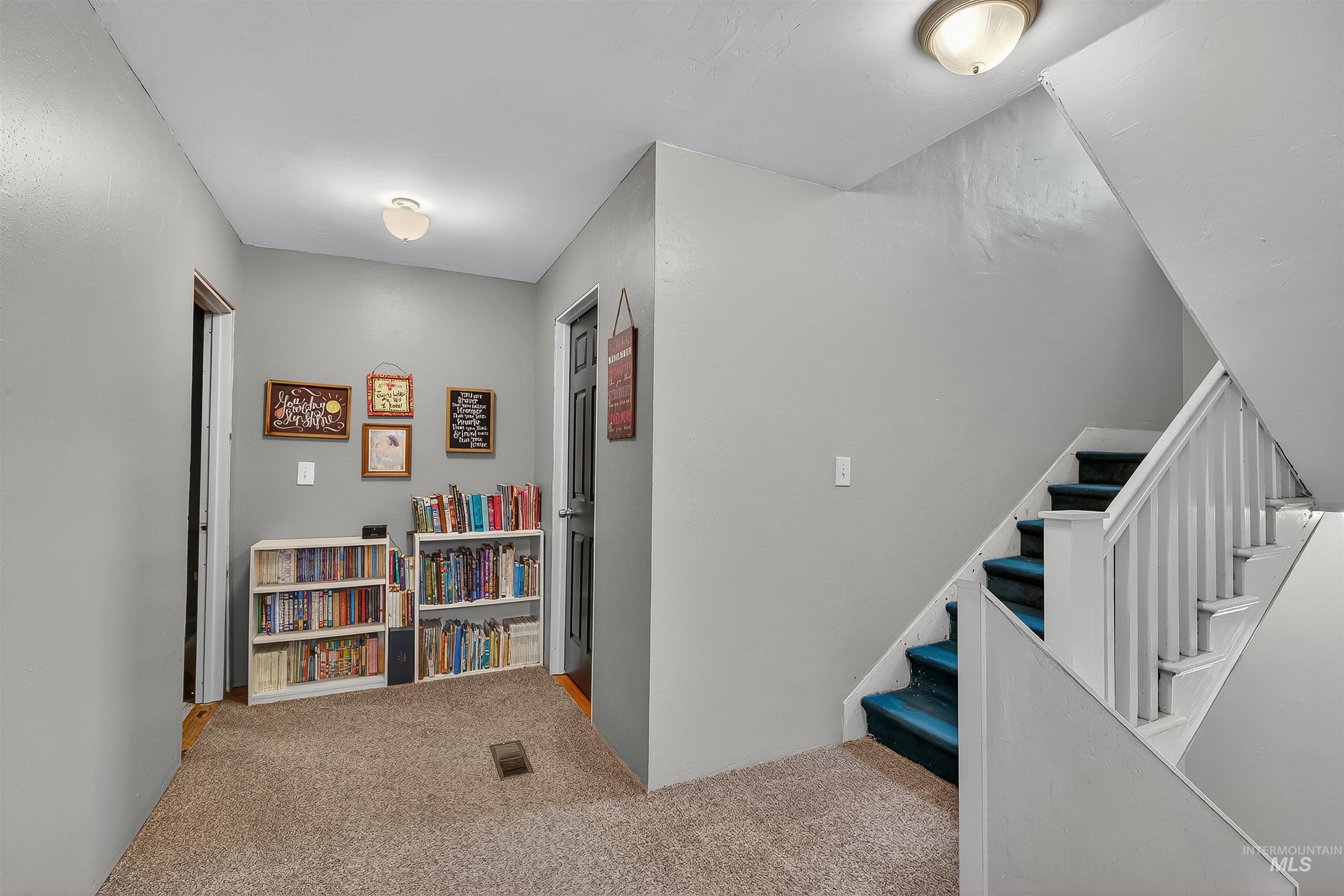 Stairway with carpet flooring