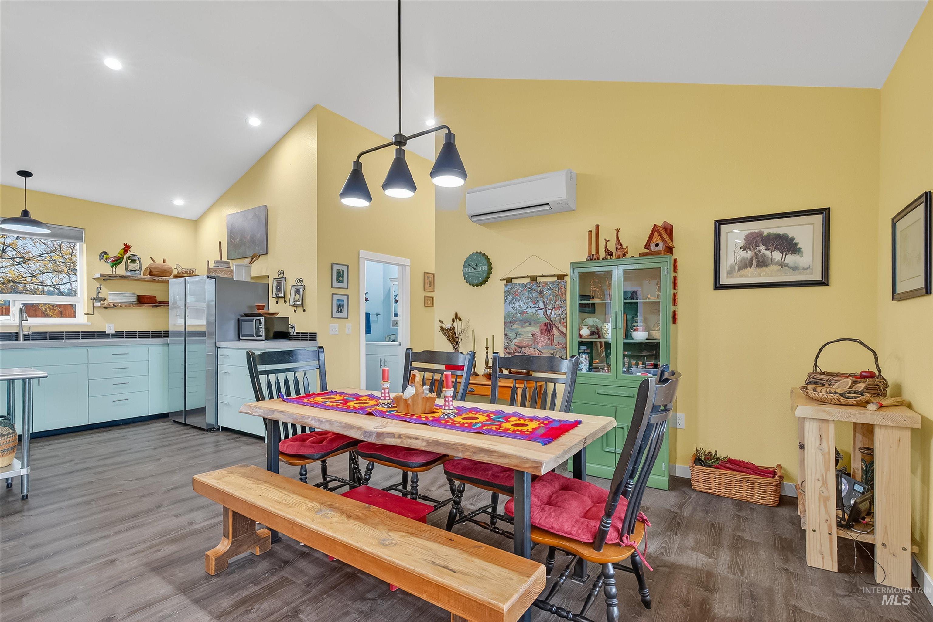 2811 Big Bear Ridge Rd, Deary, Idaho 83823, 2 Bedrooms, 2 Bathrooms, Residential For Sale, Price $550,000, 98967929