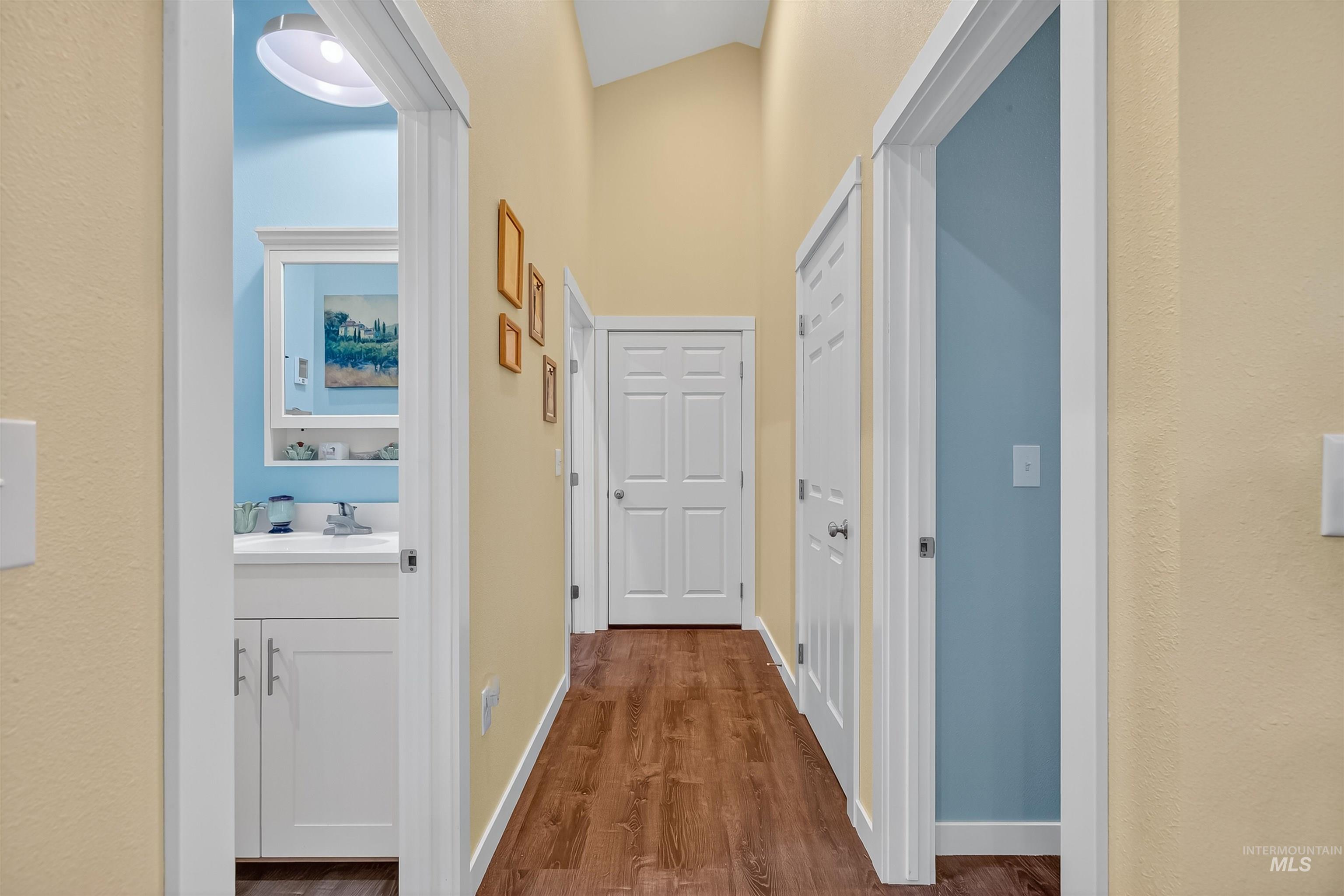 2811 Big Bear Ridge Rd, Deary, Idaho 83823, 2 Bedrooms, 2 Bathrooms, Residential For Sale, Price $550,000, 98967929