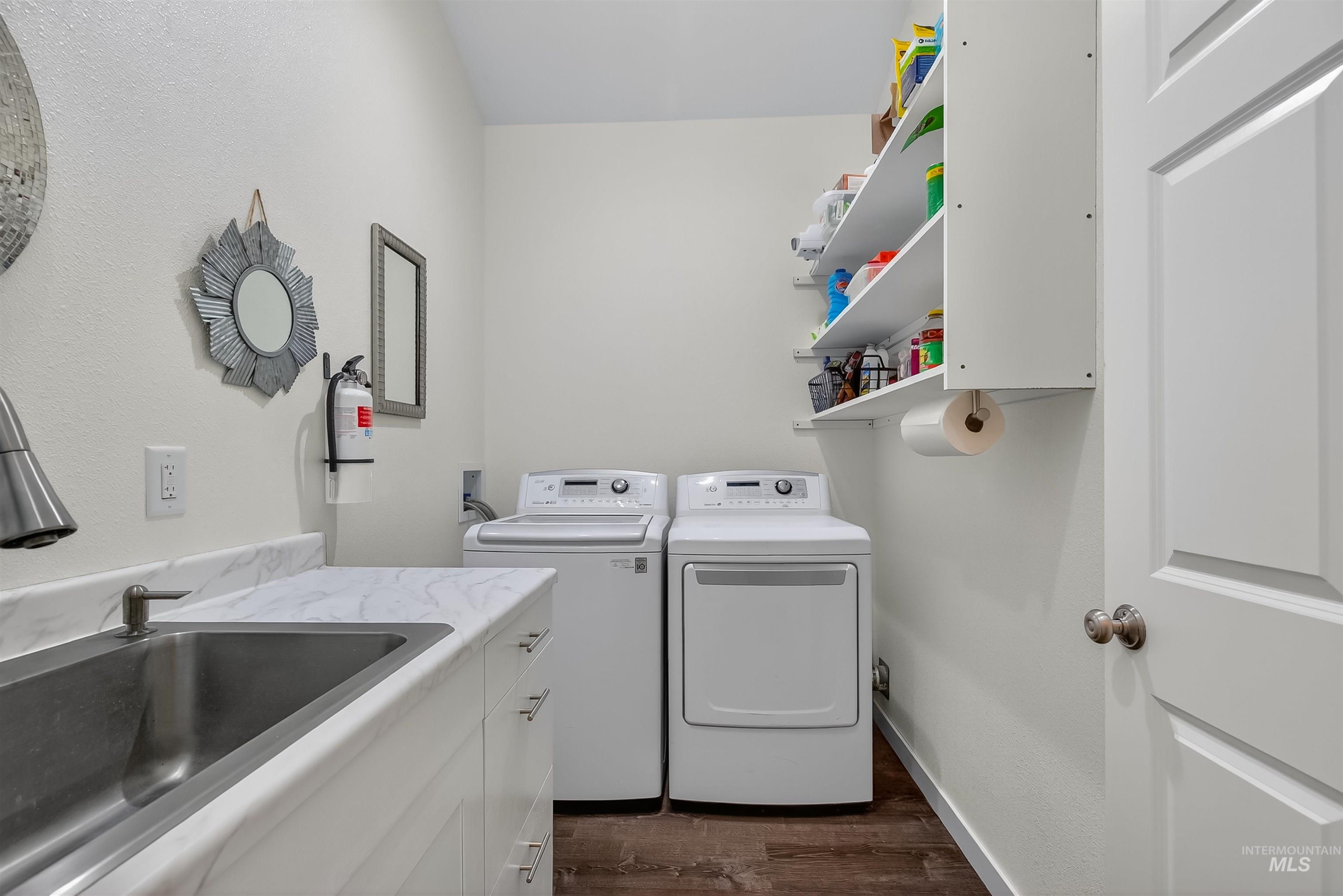 2811 Big Bear Ridge Rd, Deary, Idaho 83823, 2 Bedrooms, 2 Bathrooms, Residential For Sale, Price $550,000, 98967929