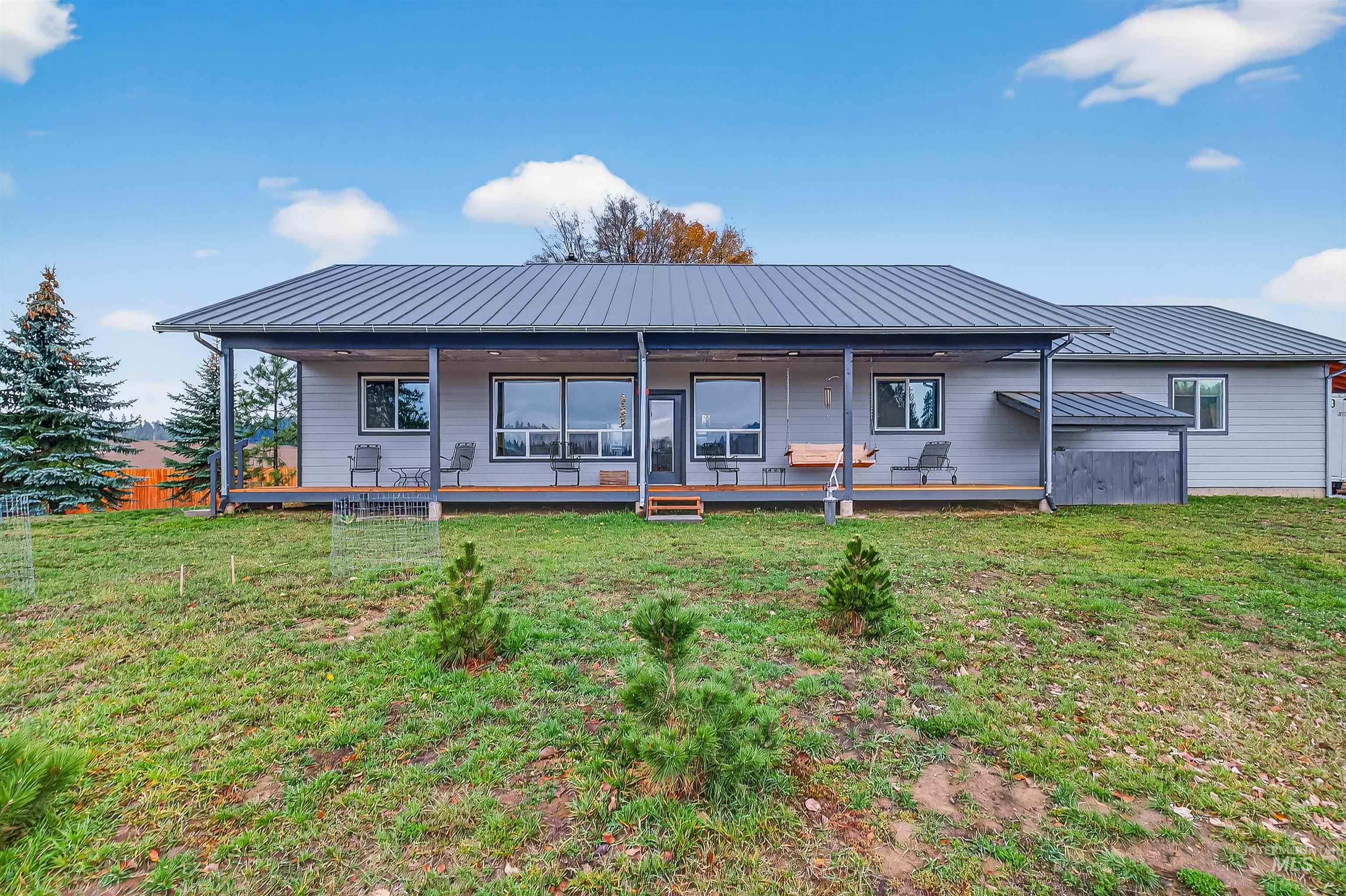 2811 Big Bear Ridge Rd, Deary, Idaho 83823, 2 Bedrooms, 2 Bathrooms, Residential For Sale, Price $550,000, 98967929