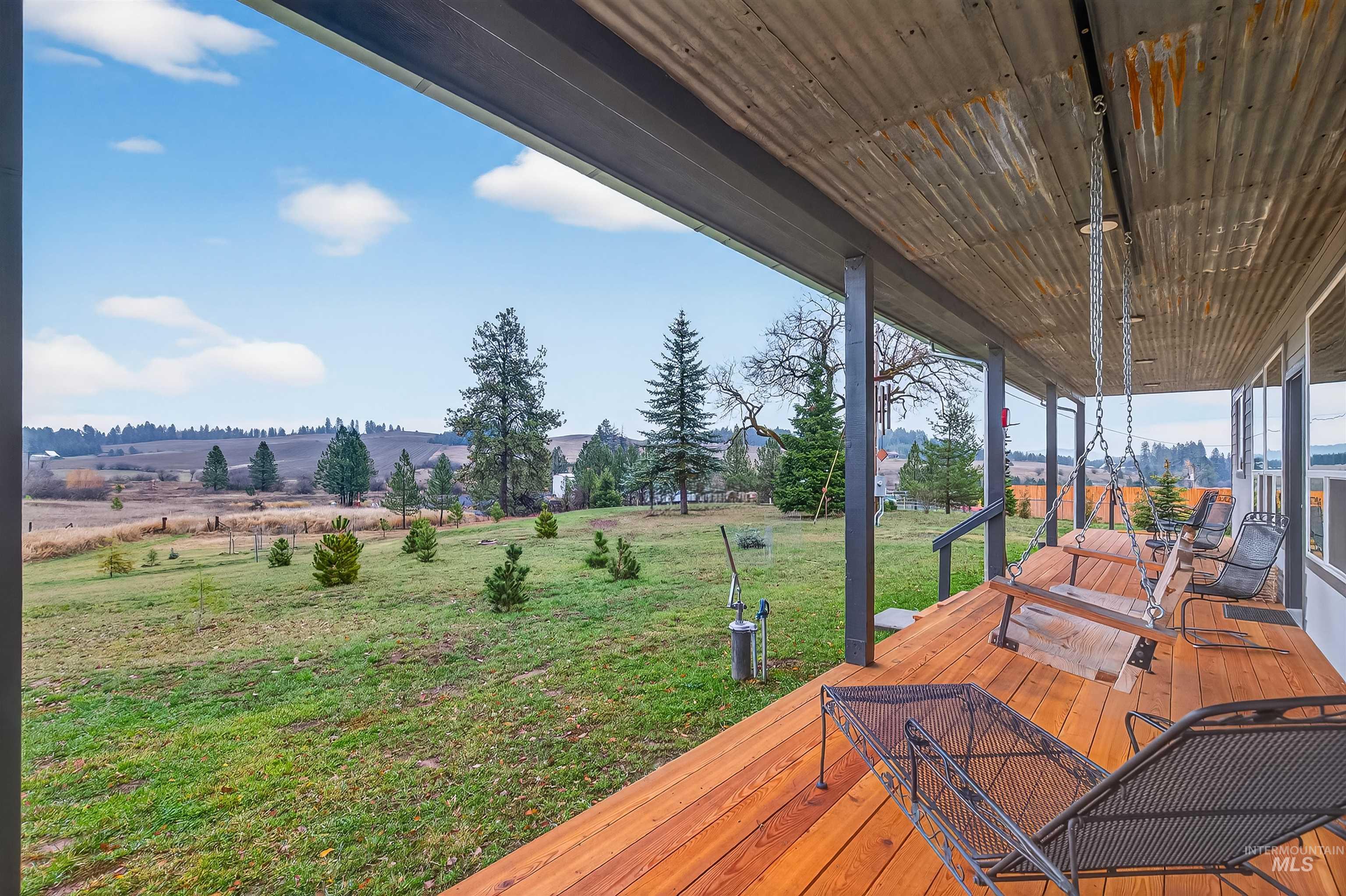 2811 Big Bear Ridge Rd, Deary, Idaho 83823, 2 Bedrooms, 2 Bathrooms, Residential For Sale, Price $550,000, 98967929
