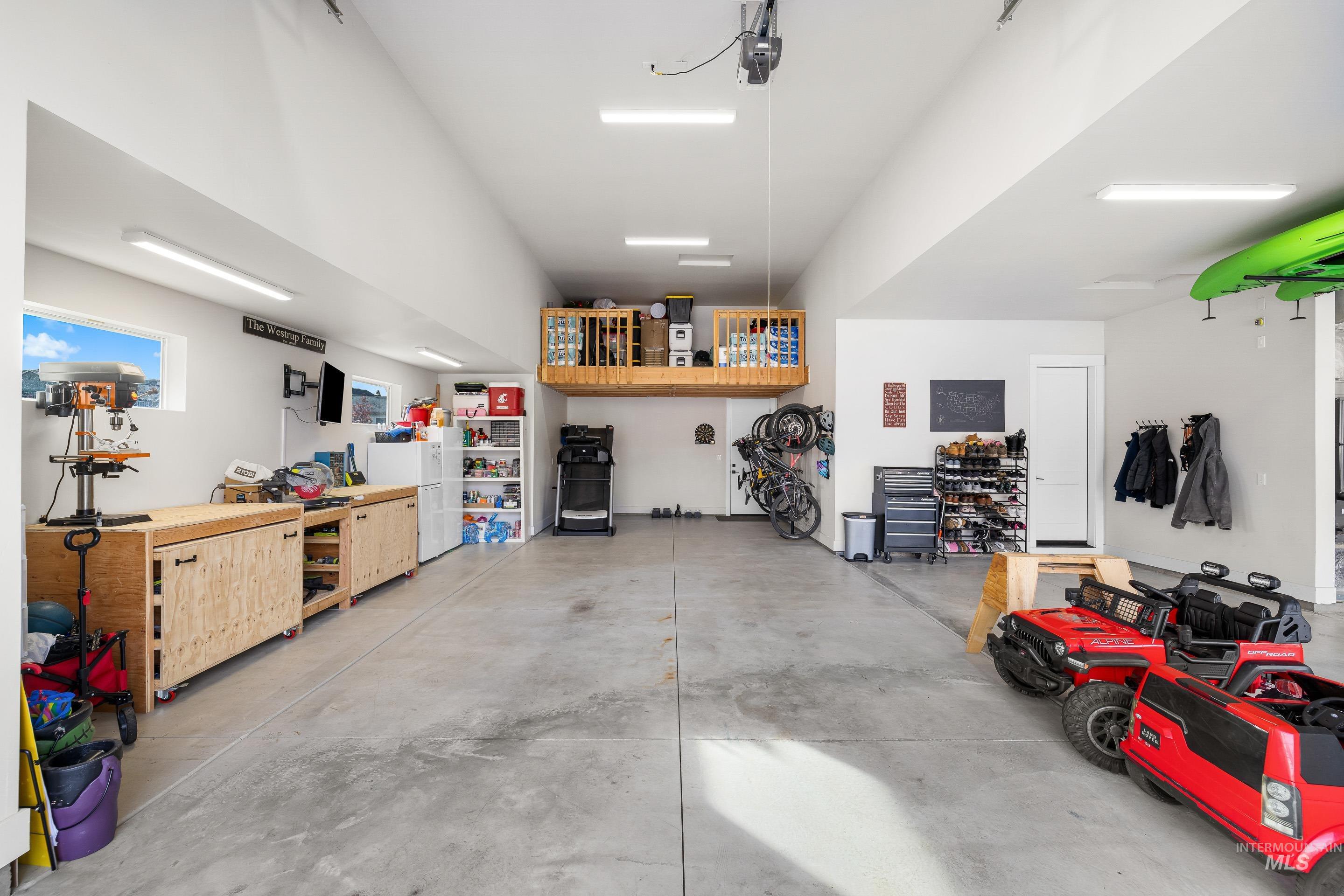 18249 N Burnt Car Way, Boise, Idaho 83714, 3 Bedrooms, 2.5 Bathrooms, Residential For Sale, Price $940,000, 98967935