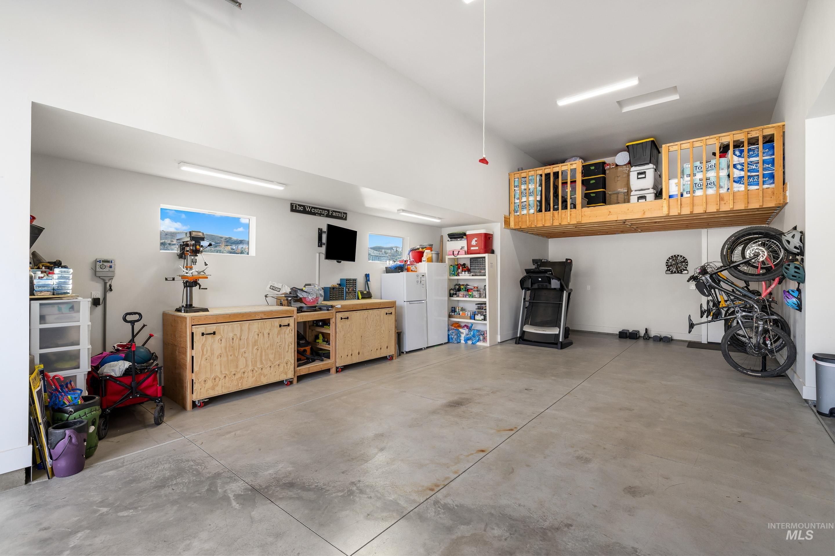 18249 N Burnt Car Way, Boise, Idaho 83714, 3 Bedrooms, 2.5 Bathrooms, Residential For Sale, Price $940,000, 98967935