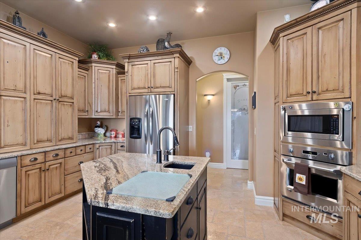 3353 E 4050 North, Twin Falls, Idaho 83301, 4 Bedrooms, 4 Bathrooms, Residential For Sale, Price $1,075,000, 98967936