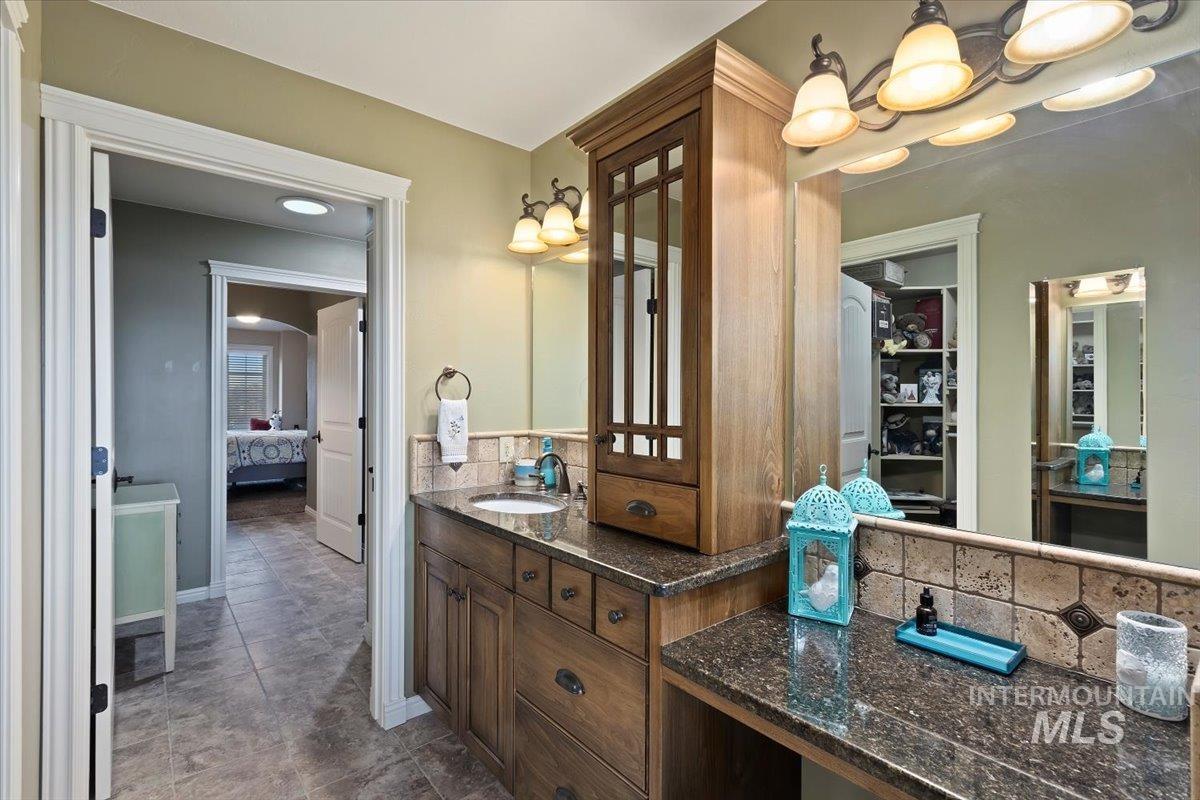 3353 E 4050 North, Twin Falls, Idaho 83301, 4 Bedrooms, 4 Bathrooms, Residential For Sale, Price $1,075,000, 98967936