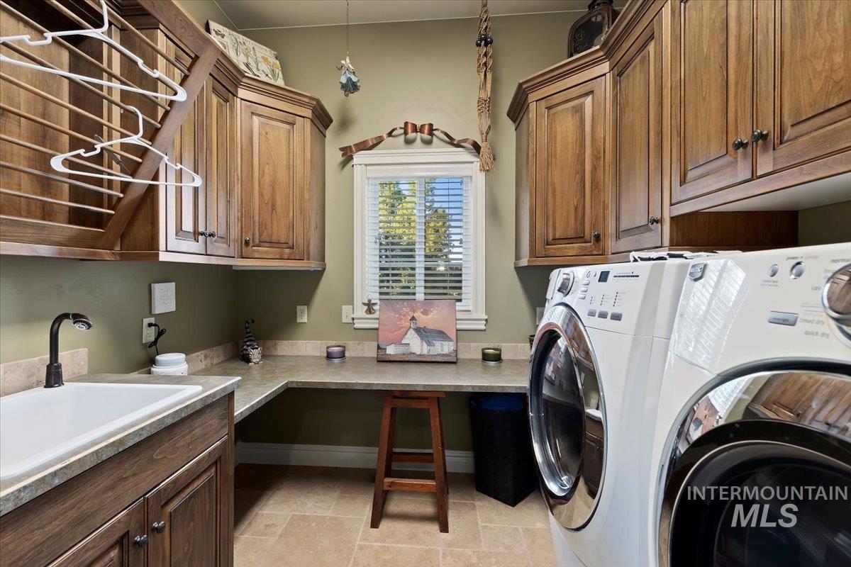 3353 E 4050 North, Twin Falls, Idaho 83301, 4 Bedrooms, 4 Bathrooms, Residential For Sale, Price $1,075,000, 98967936