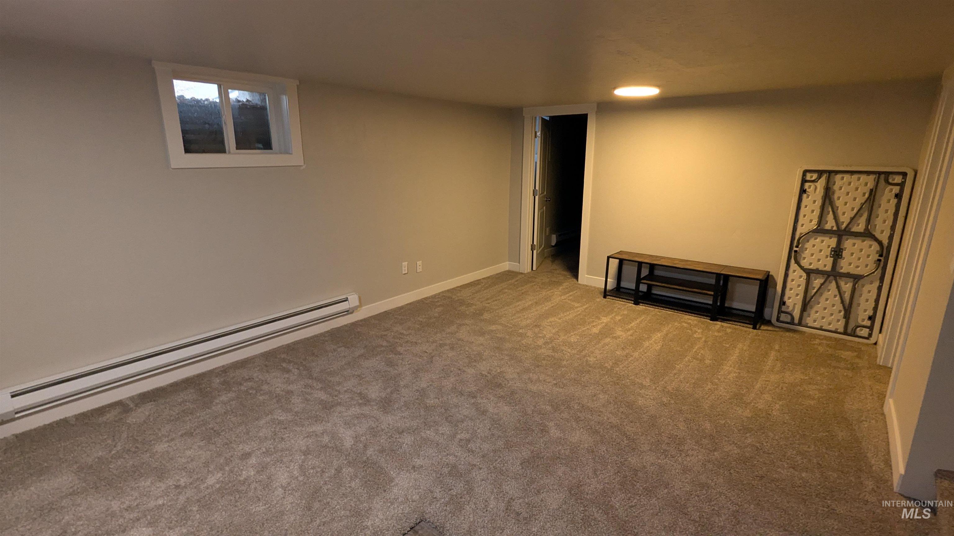 709 E Ave D, Jerome, Idaho 83338, 4 Bedrooms, 2 Bathrooms, Residential Income For Sale, Price $460,000, 98967944