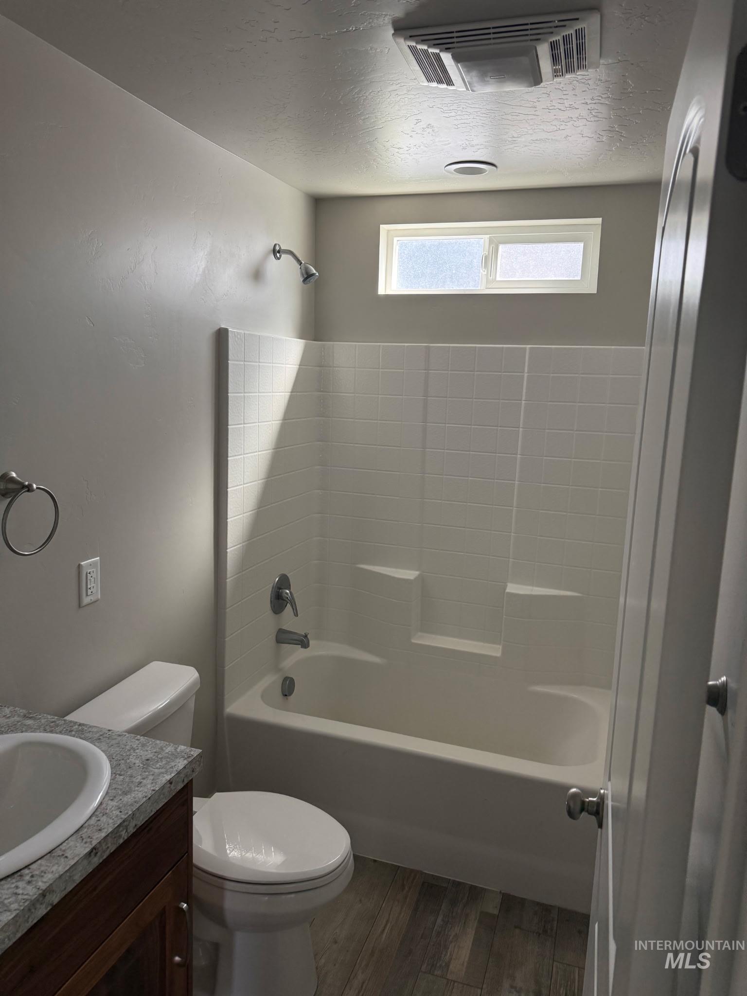 709 E Ave D, Jerome, Idaho 83338, 4 Bedrooms, 2 Bathrooms, Residential Income For Sale, Price $460,000, 98967944