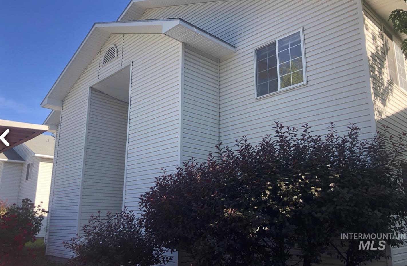 View of side of home