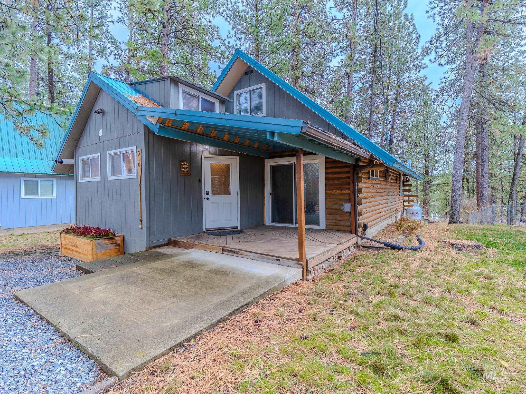 310 Lapwai St, Winchester, Idaho 83555, 3 Bedrooms, 1 Bathroom, Residential For Sale, Price $329,000, 98967947