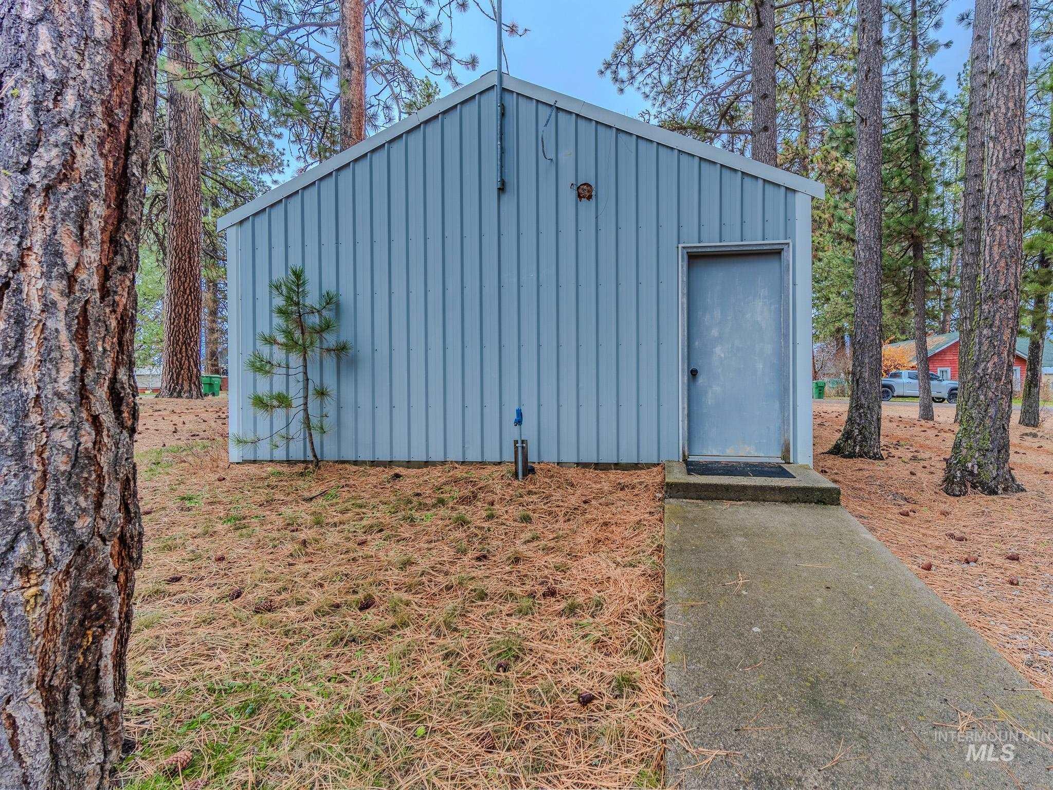 310 Lapwai St, Winchester, Idaho 83555, 3 Bedrooms, 1 Bathroom, Residential For Sale, Price $329,000, 98967947