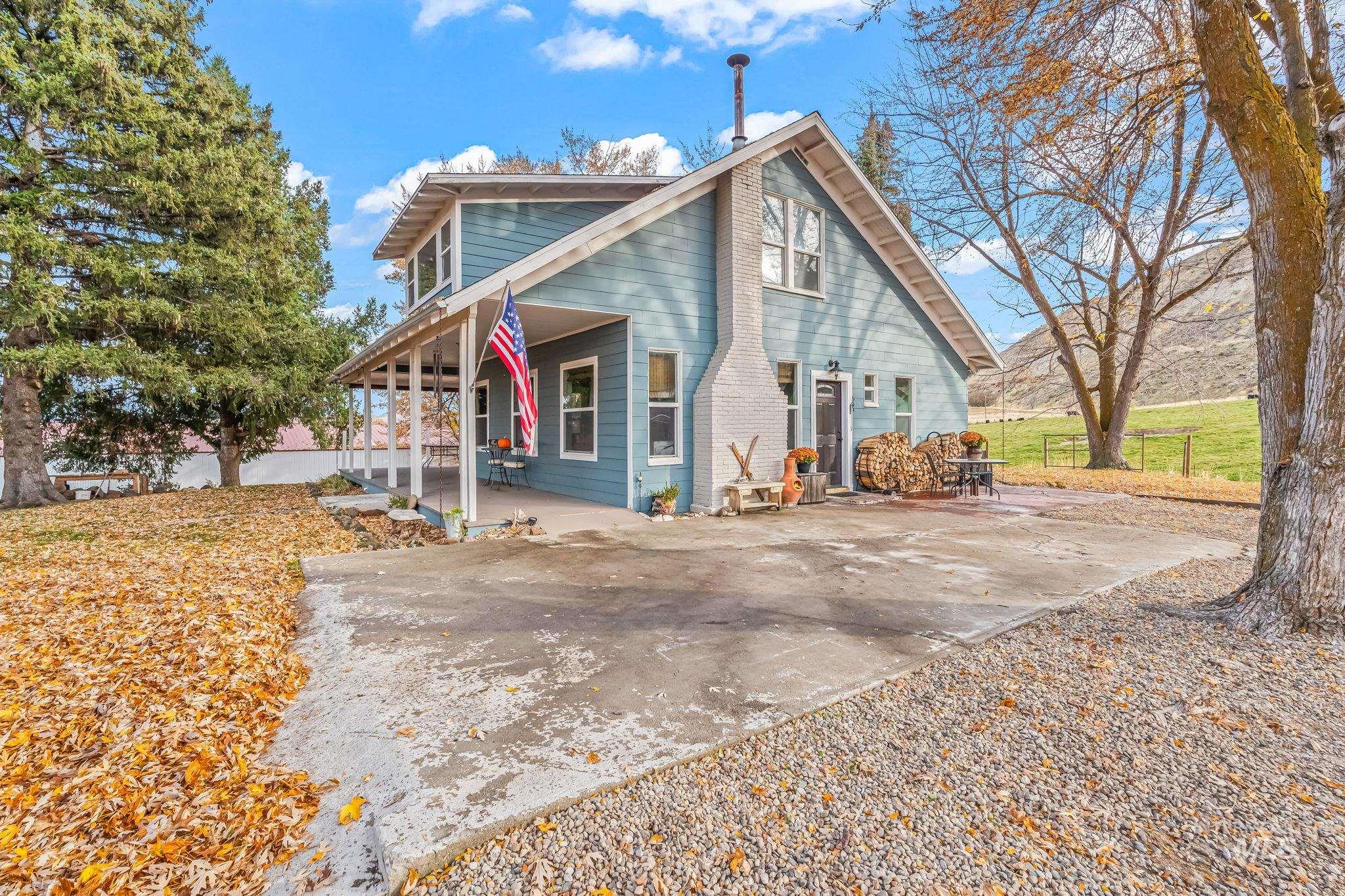 3684 W South Slope, Emmett, Idaho 83617, 3 Bedrooms, 2 Bathrooms, Residential For Sale, Price $610,000, 98967950