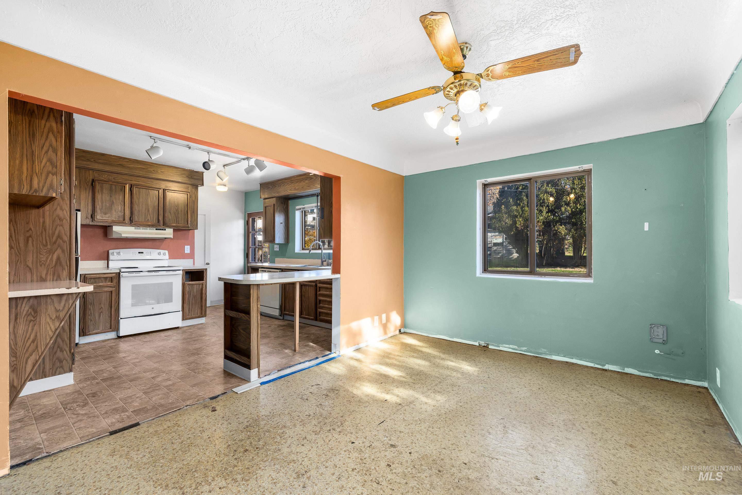 1502 N 5th St, Boise, Idaho 83702, 4 Bedrooms, 2 Bathrooms, Residential For Sale, Price $750,000, 98967964