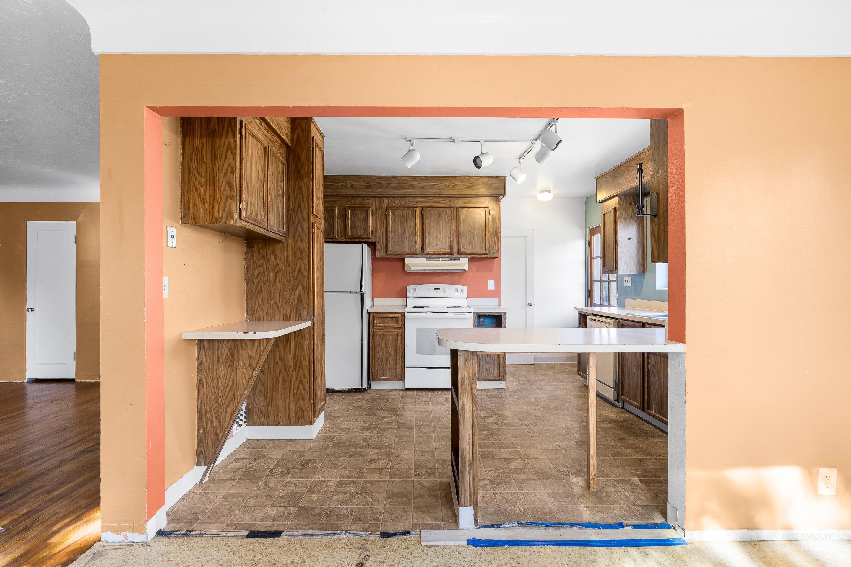 1502 N 5th St, Boise, Idaho 83702, 4 Bedrooms, 2 Bathrooms, Residential For Sale, Price $750,000, 98967964