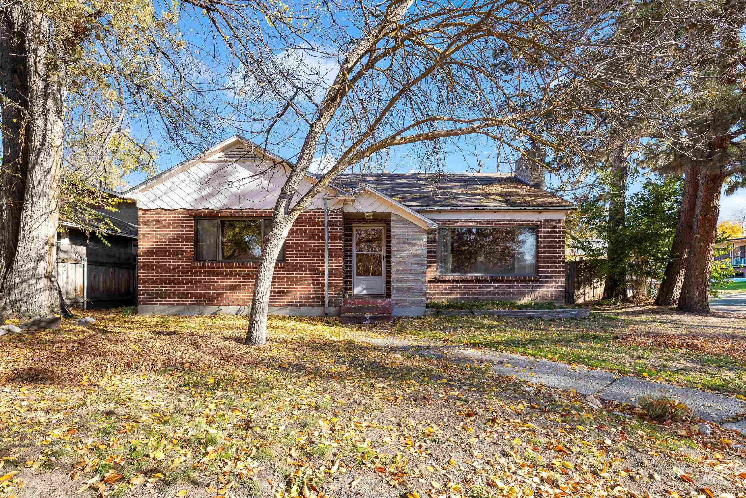 1502 N 5th St, Boise, Idaho 83702, 4 Bedrooms, 2 Bathrooms, Residential For Sale, Price $750,000, 98967964