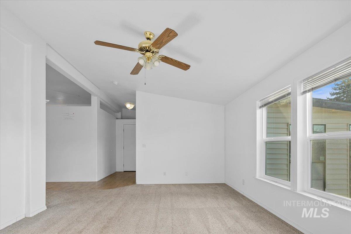 3743 Carbondale St, Meridian, Meridian, Idaho 83642, 3 Bedrooms, 2 Bathrooms, Residential For Sale, Price $335,000, 98967967