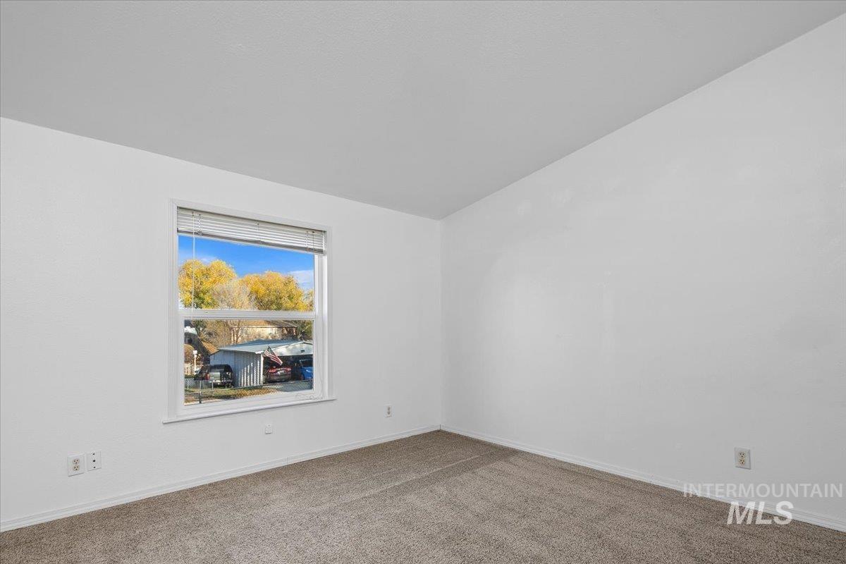 3743 Carbondale St, Meridian, Meridian, Idaho 83642, 3 Bedrooms, 2 Bathrooms, Residential For Sale, Price $335,000, 98967967