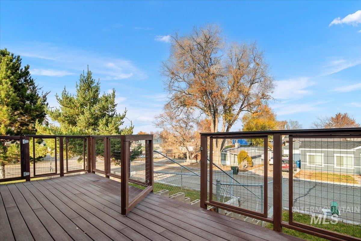 3743 Carbondale St, Meridian, Meridian, Idaho 83642, 3 Bedrooms, 2 Bathrooms, Residential For Sale, Price $335,000, 98967967