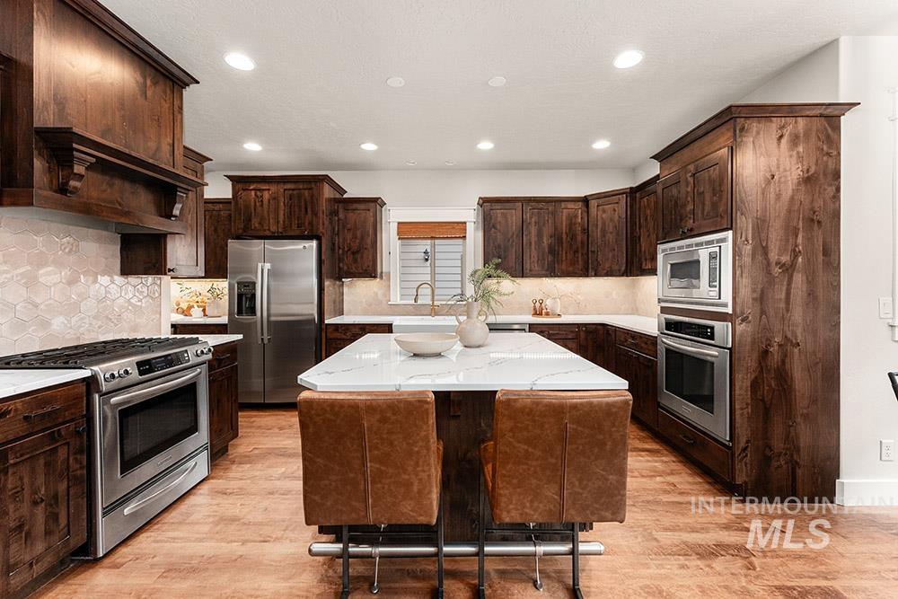 1027 E Rubicon Dr, Boise, Idaho 83716, 5 Bedrooms, 3.5 Bathrooms, Residential For Sale, Price $949,900, 98967969