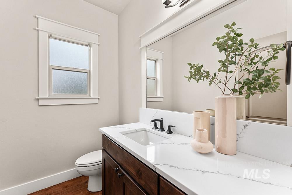 1027 E Rubicon Dr, Boise, Idaho 83716, 5 Bedrooms, 3.5 Bathrooms, Residential For Sale, Price $949,900, 98967969