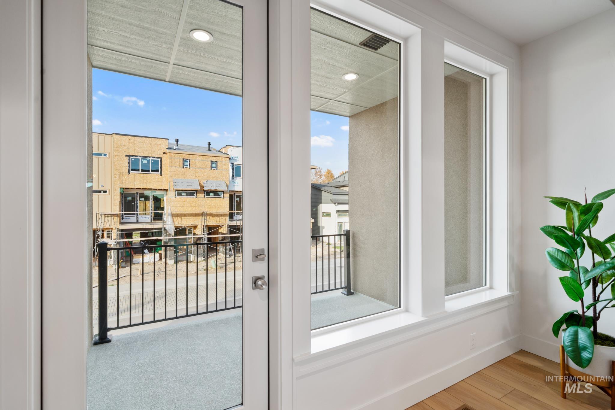 5281 N River Water Lane, Garden City, Idaho 83714, 2 Bedrooms, 3 Bathrooms, Residential For Sale, Price $742,900, 98967974