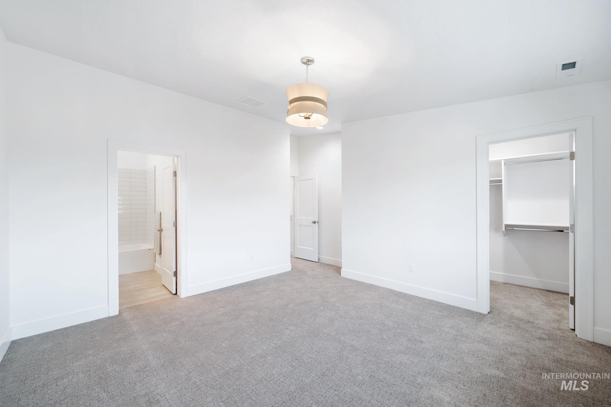 5281 N River Water Lane, Garden City, Idaho 83714, 2 Bedrooms, 3 Bathrooms, Residential For Sale, Price $742,900, 98967974