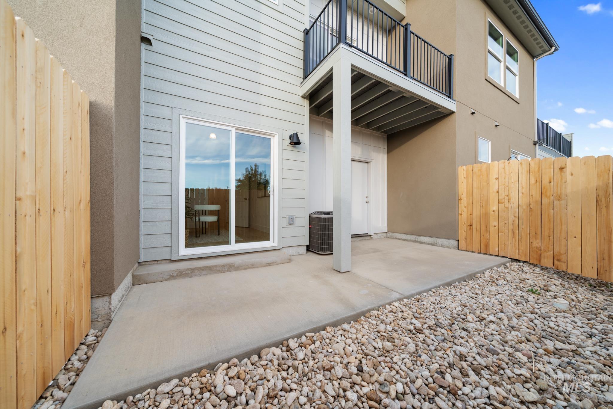 5281 N River Water Lane, Garden City, Idaho 83714, 2 Bedrooms, 3 Bathrooms, Residential For Sale, Price $742,900, 98967974