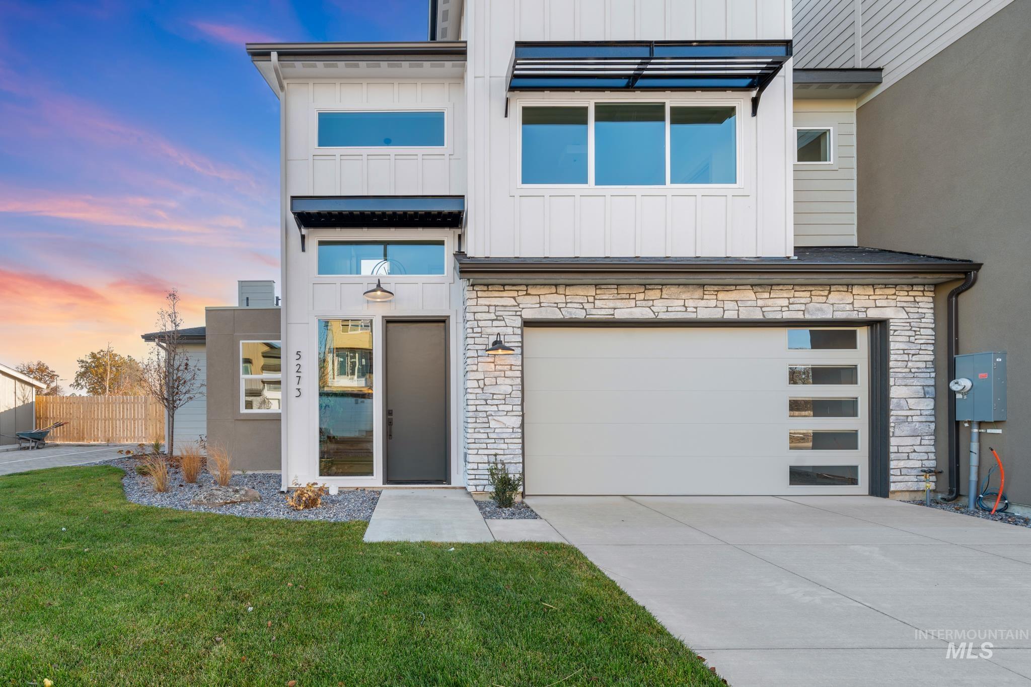 5273 N River Water Lane, Garden City, Idaho 83714, 4 Bedrooms, 3 Bathrooms, Residential For Sale, Price $934,900, 98967975