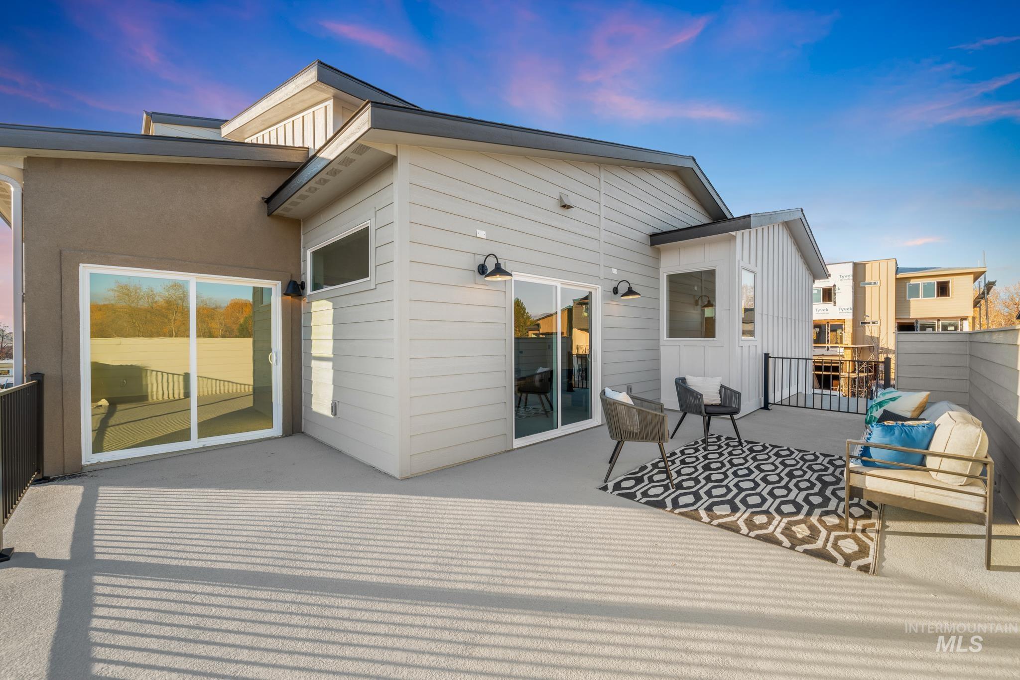 5273 N River Water Lane, Garden City, Idaho 83714, 4 Bedrooms, 3 Bathrooms, Residential For Sale, Price $934,900, 98967975