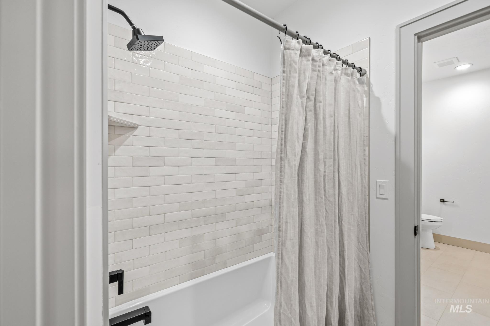 5273 N River Water Lane, Garden City, Idaho 83714, 4 Bedrooms, 3 Bathrooms, Residential For Sale, Price $934,900, 98967975