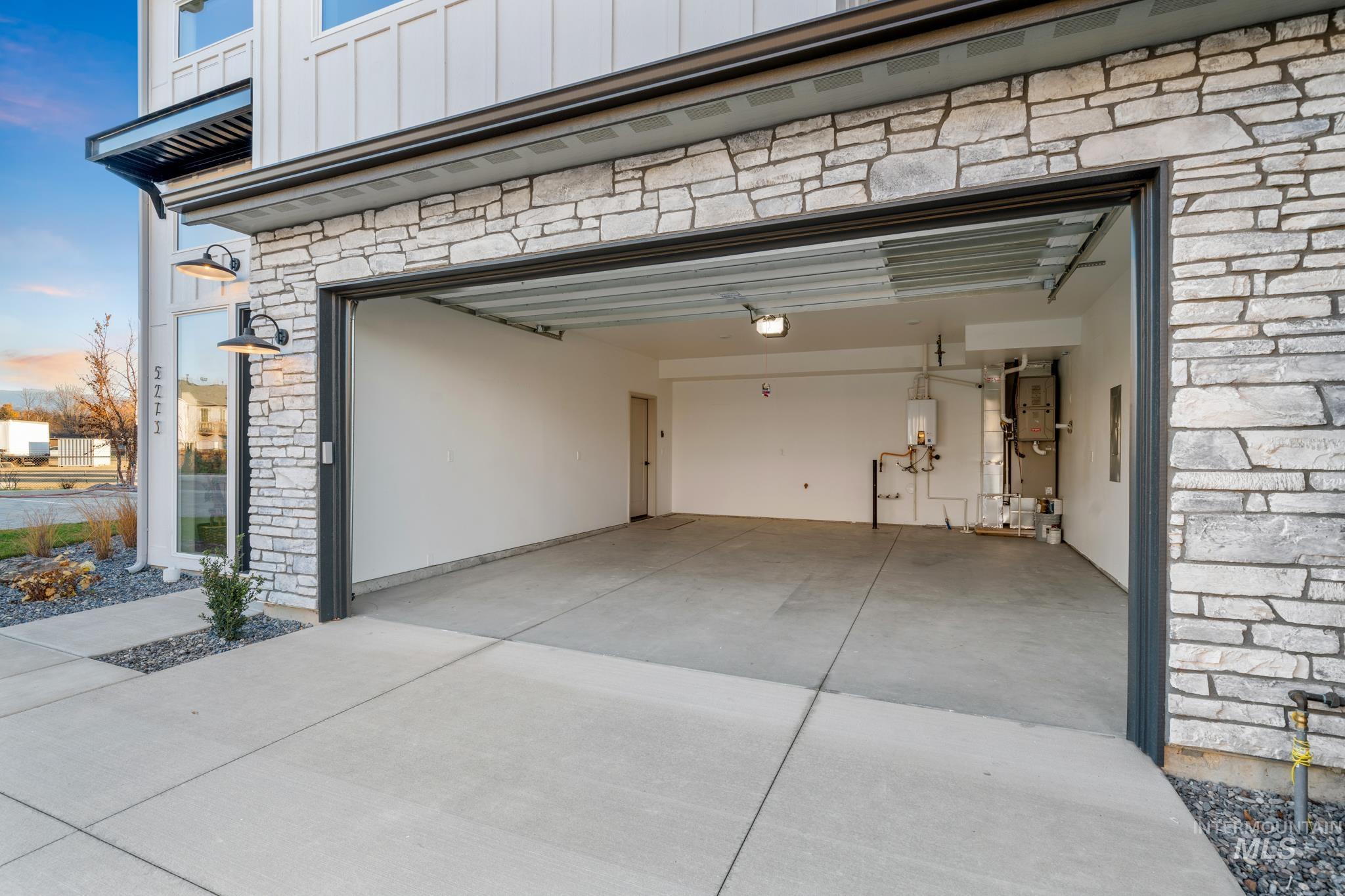 5273 N River Water Lane, Garden City, Idaho 83714, 4 Bedrooms, 3 Bathrooms, Residential For Sale, Price $934,900, 98967975