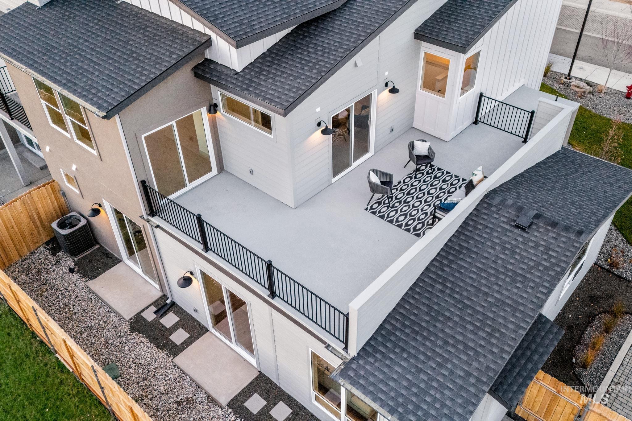 5273 N River Water Lane, Garden City, Idaho 83714, 4 Bedrooms, 3 Bathrooms, Residential For Sale, Price $934,900, 98967975