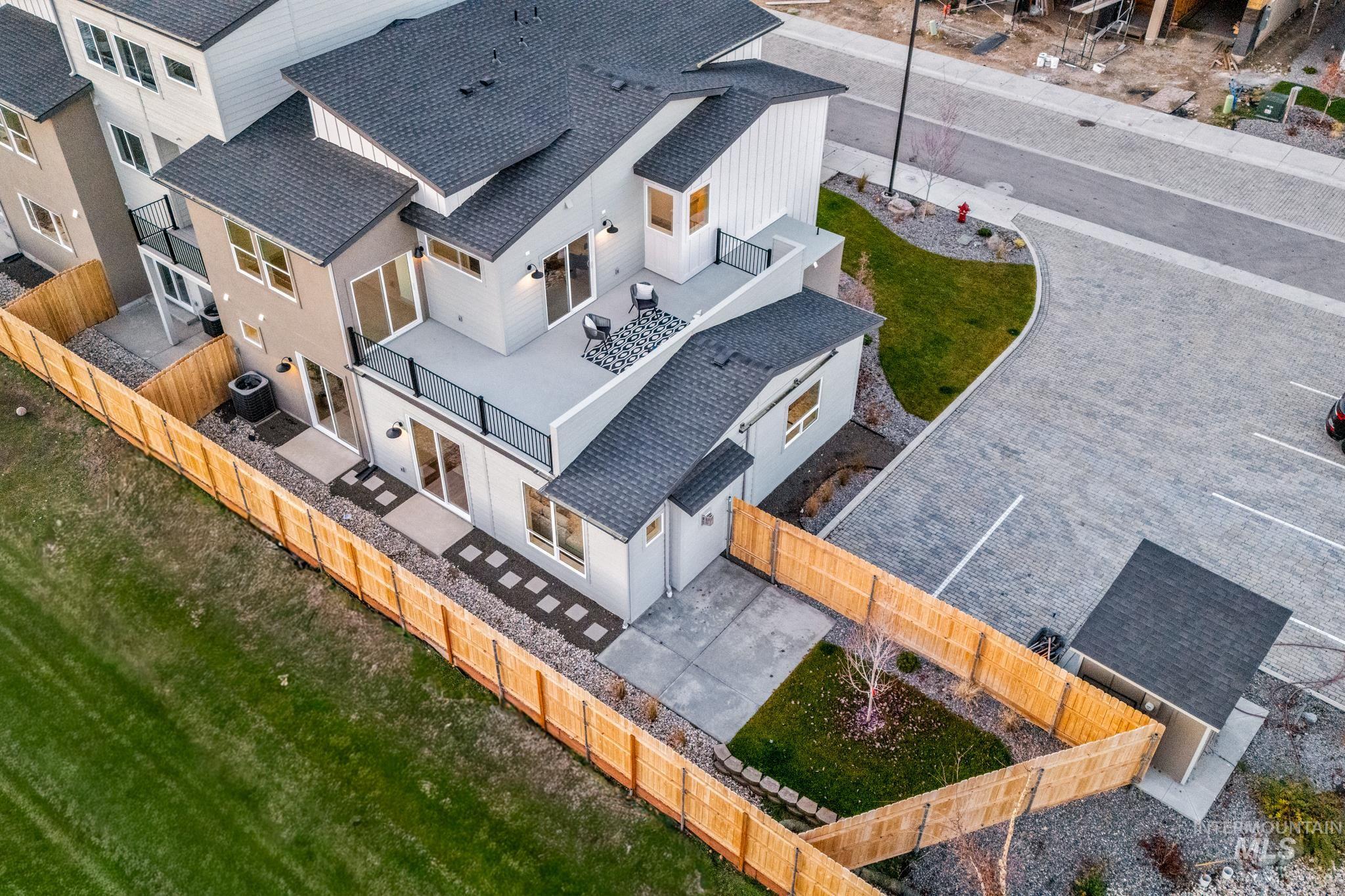 5273 N River Water Lane, Garden City, Idaho 83714, 4 Bedrooms, 3 Bathrooms, Residential For Sale, Price $934,900, 98967975