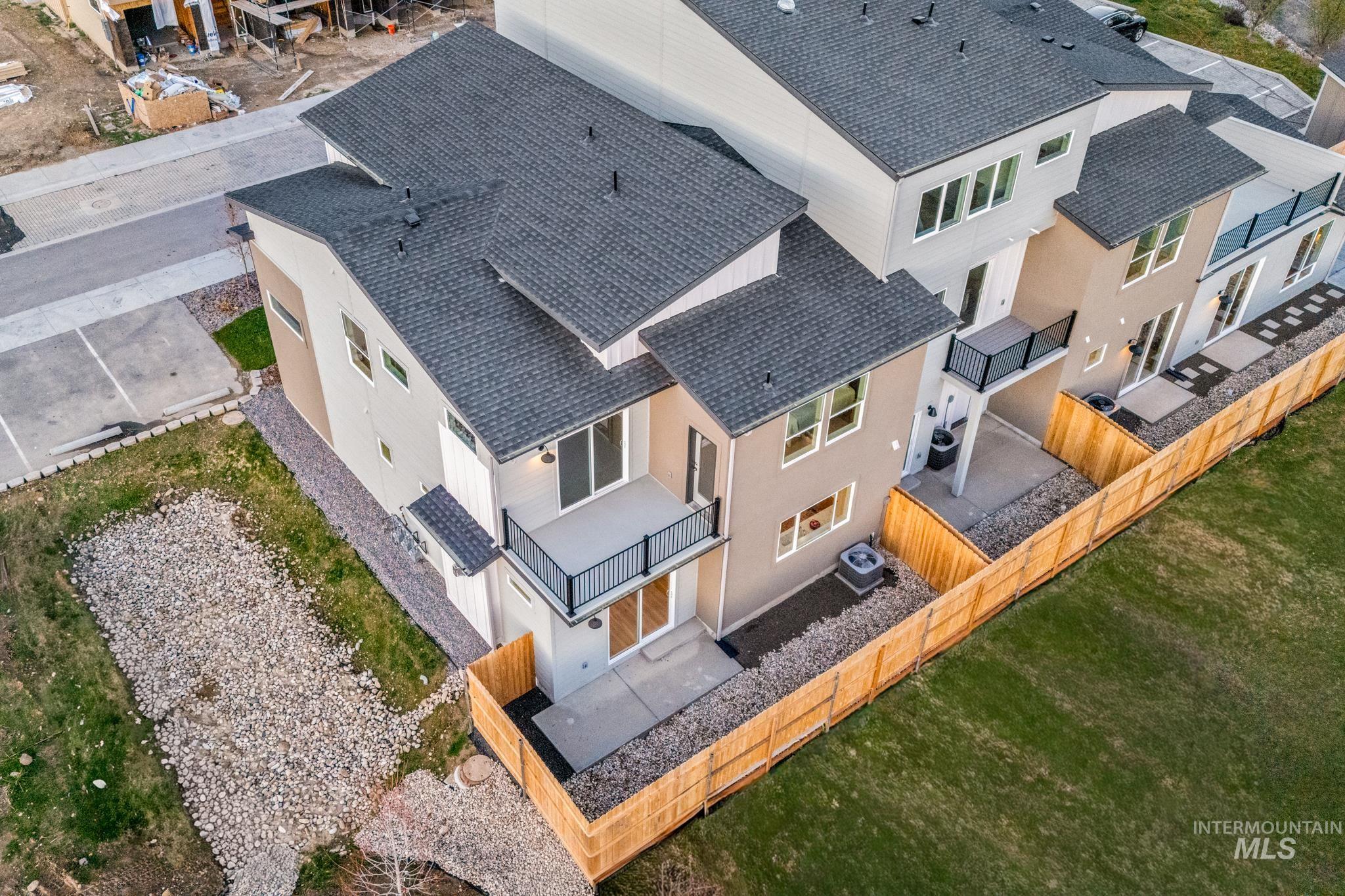 5273 N River Water Lane, Garden City, Idaho 83714, 4 Bedrooms, 3 Bathrooms, Residential For Sale, Price $934,900, 98967975