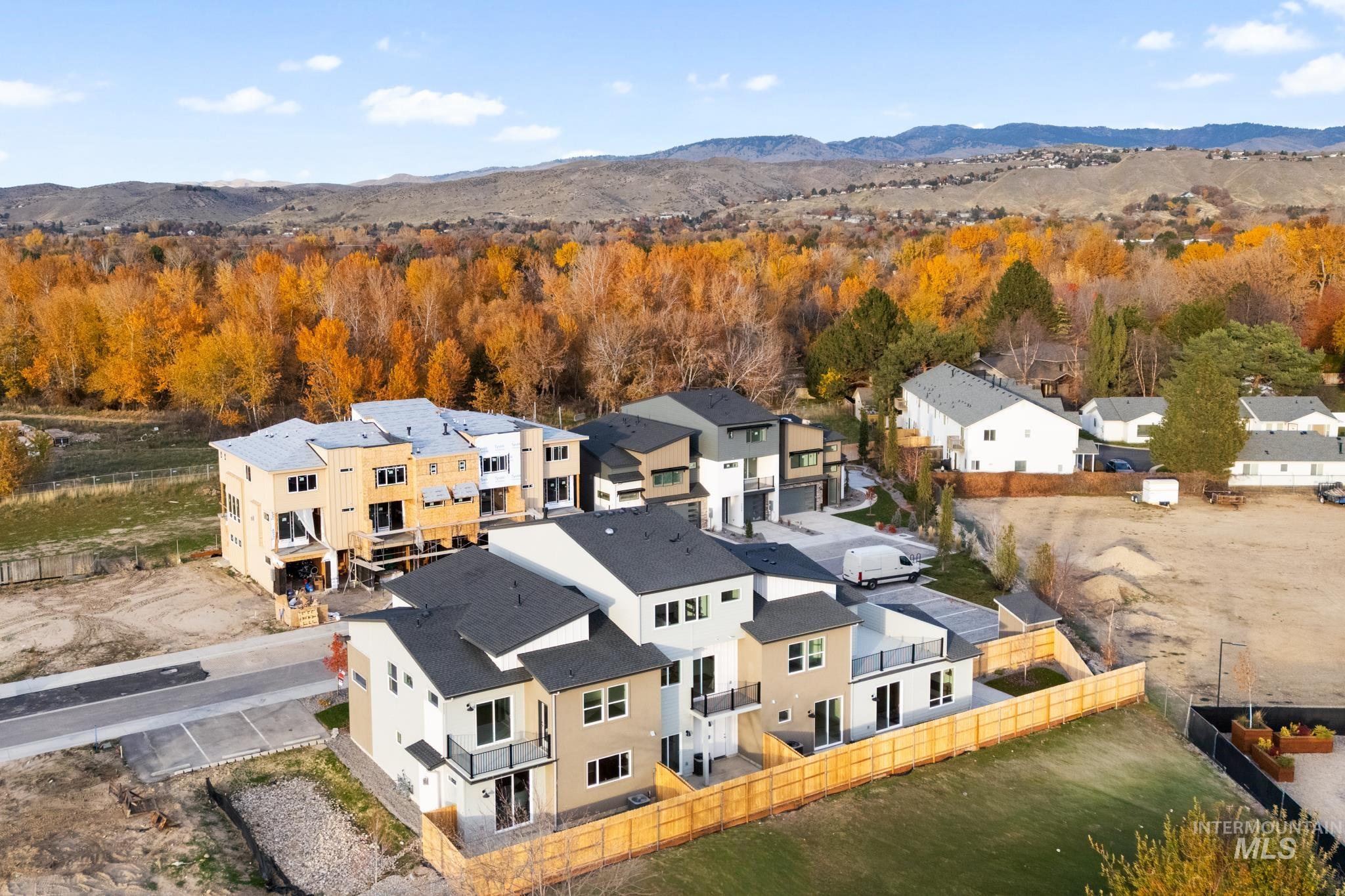 5273 N River Water Lane, Garden City, Idaho 83714, 4 Bedrooms, 3 Bathrooms, Residential For Sale, Price $934,900, 98967975