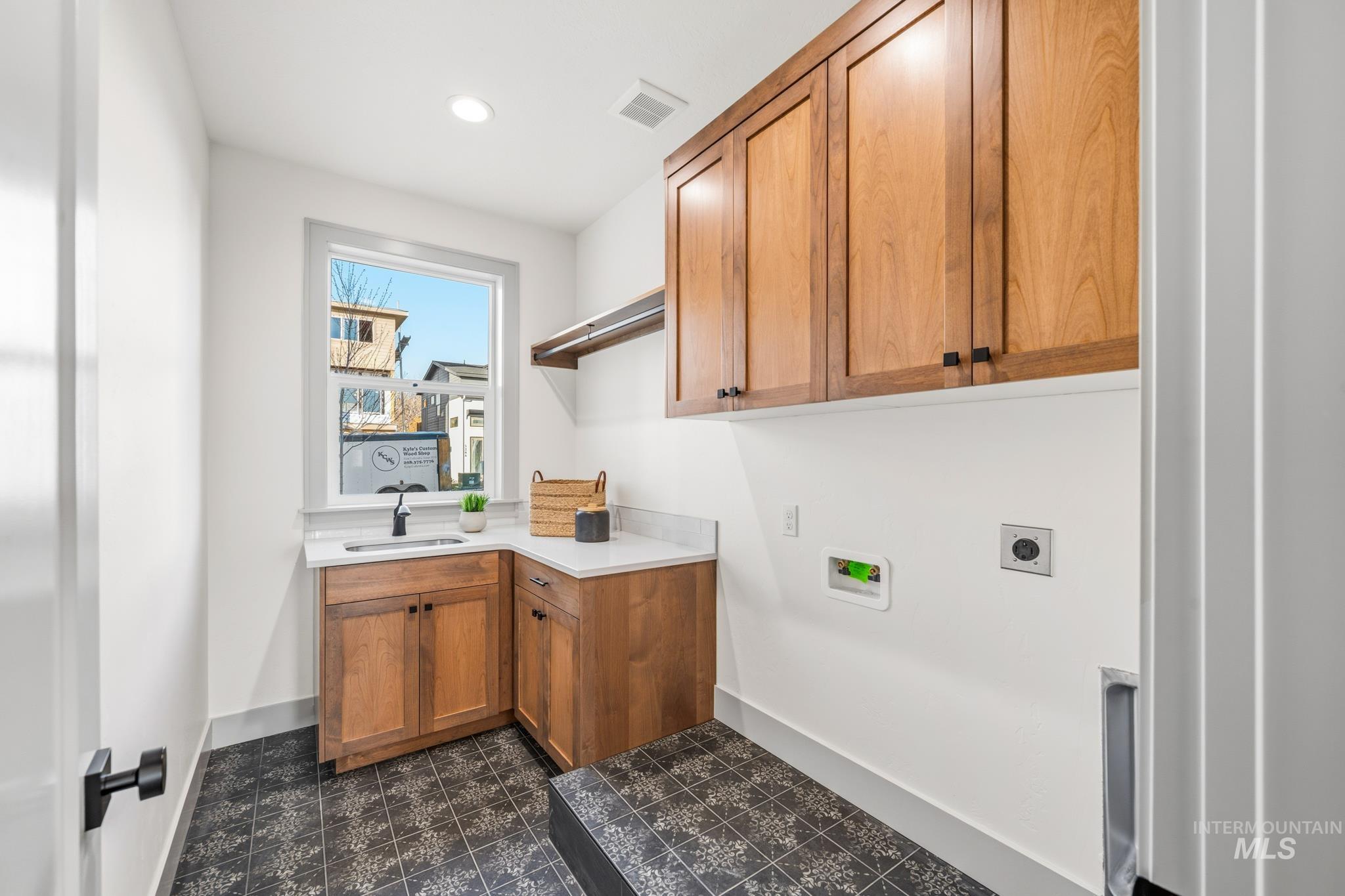 5273 N River Water Lane, Garden City, Idaho 83714, 4 Bedrooms, 3 Bathrooms, Residential For Sale, Price $934,900, 98967975