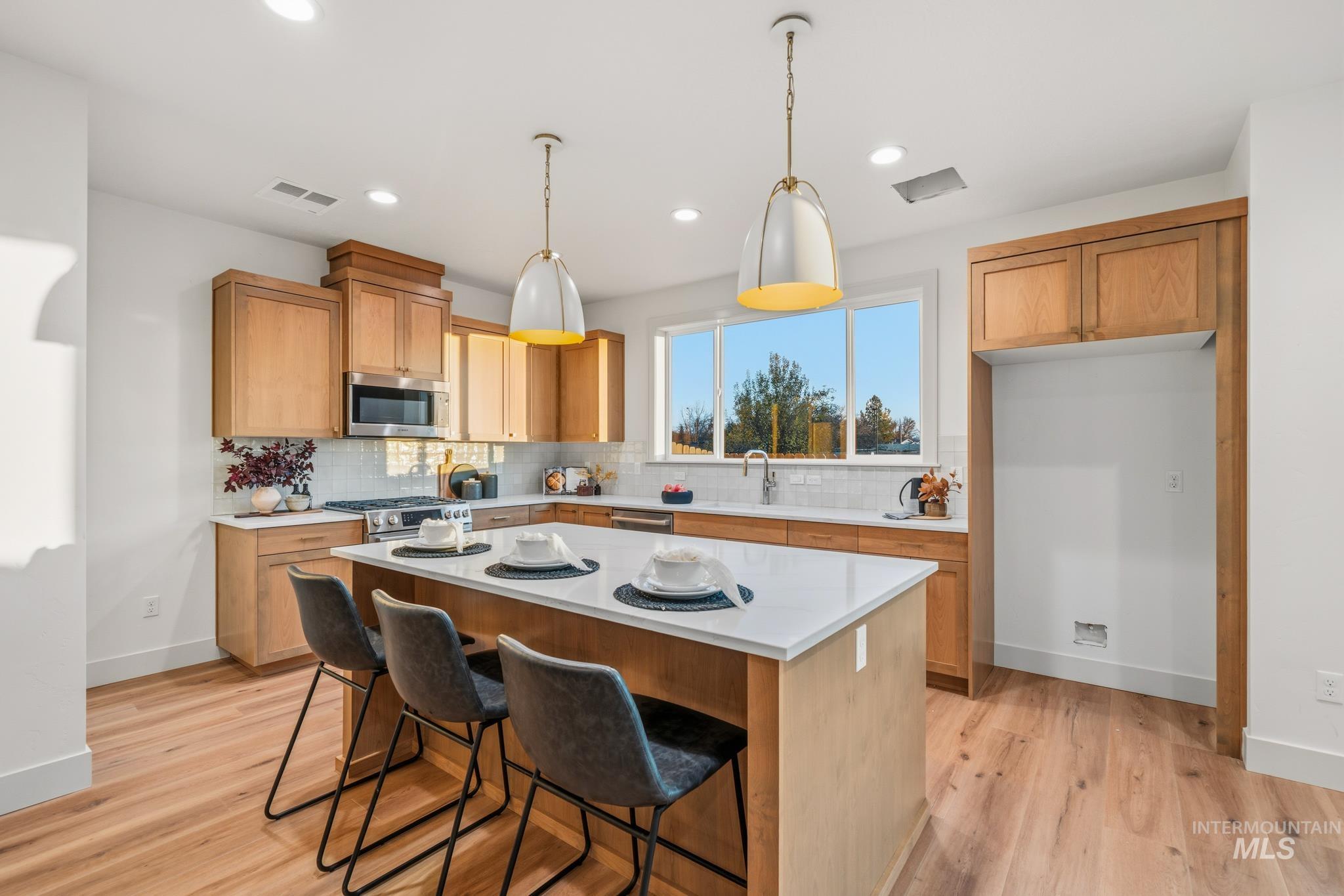 5287 N River Water Lane, Garden City, Idaho 83714, 3 Bedrooms, 2.5 Bathrooms, Residential For Sale, Price $769,900, 98967976