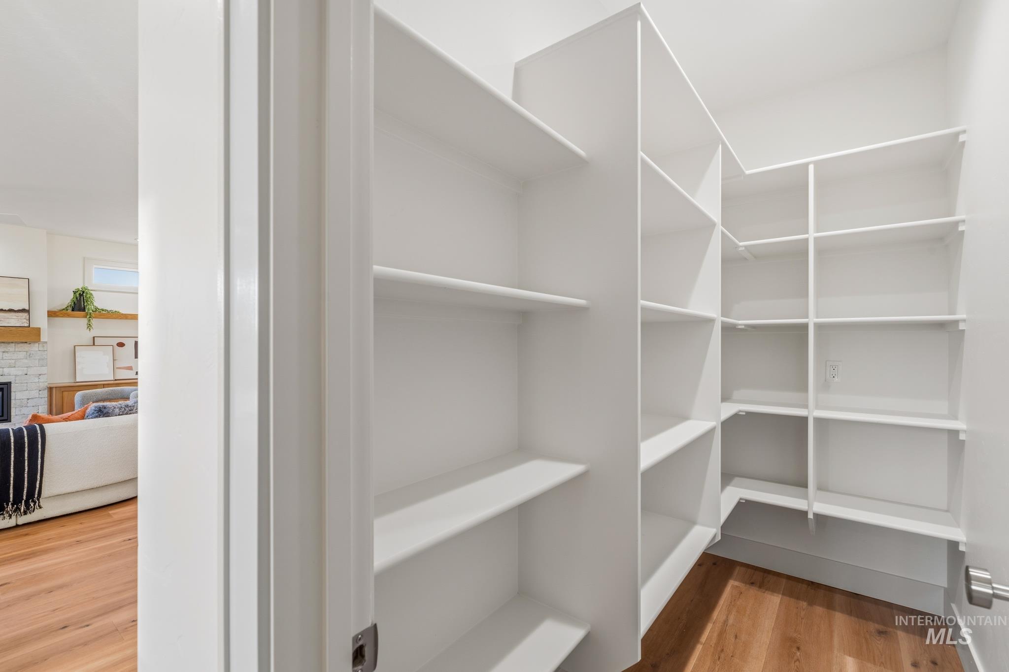 5287 N River Water Lane, Garden City, Idaho 83714, 3 Bedrooms, 2.5 Bathrooms, Residential For Sale, Price $769,900, 98967976