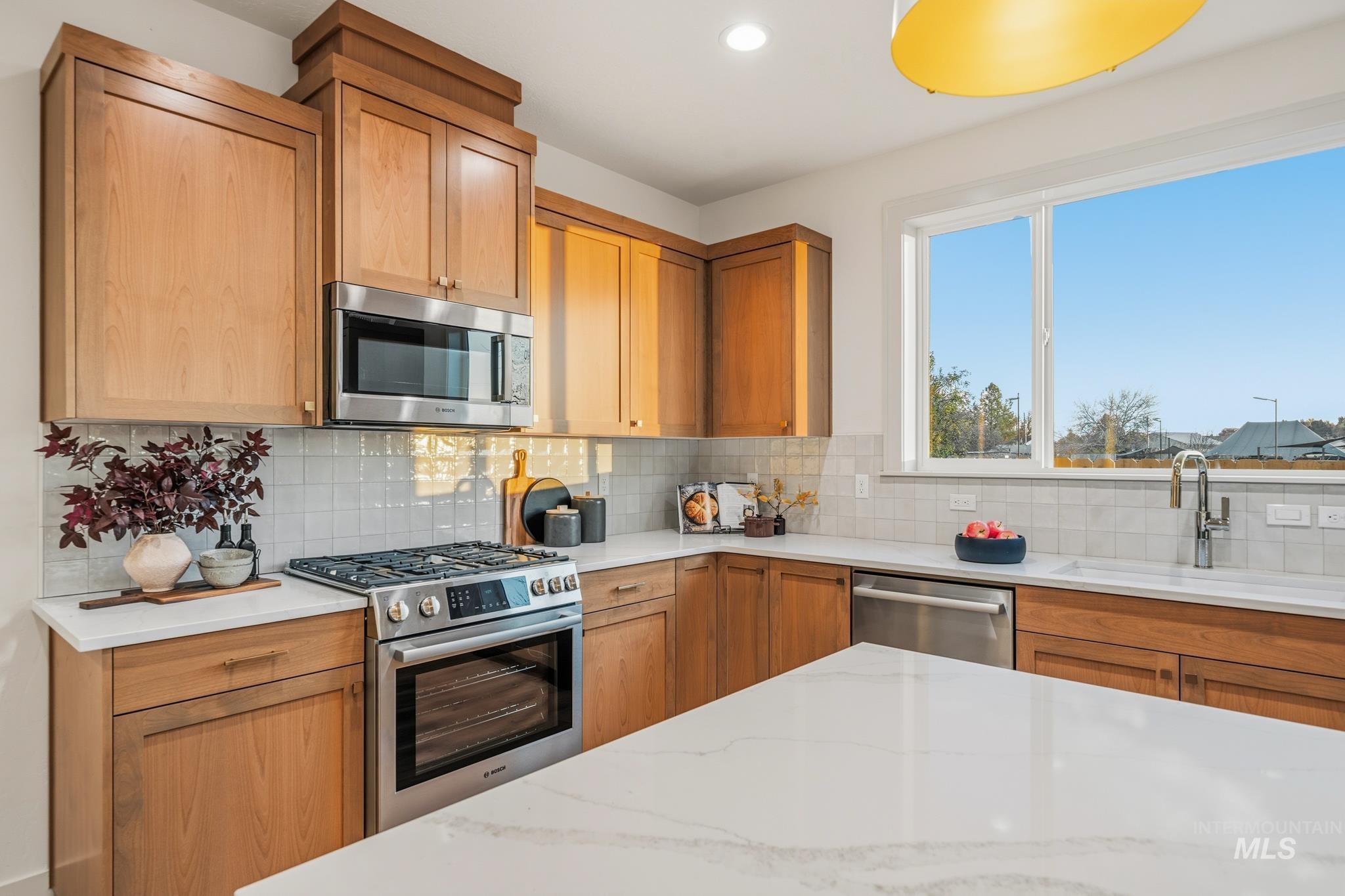 5287 N River Water Lane, Garden City, Idaho 83714, 3 Bedrooms, 2.5 Bathrooms, Residential For Sale, Price $769,900, 98967976