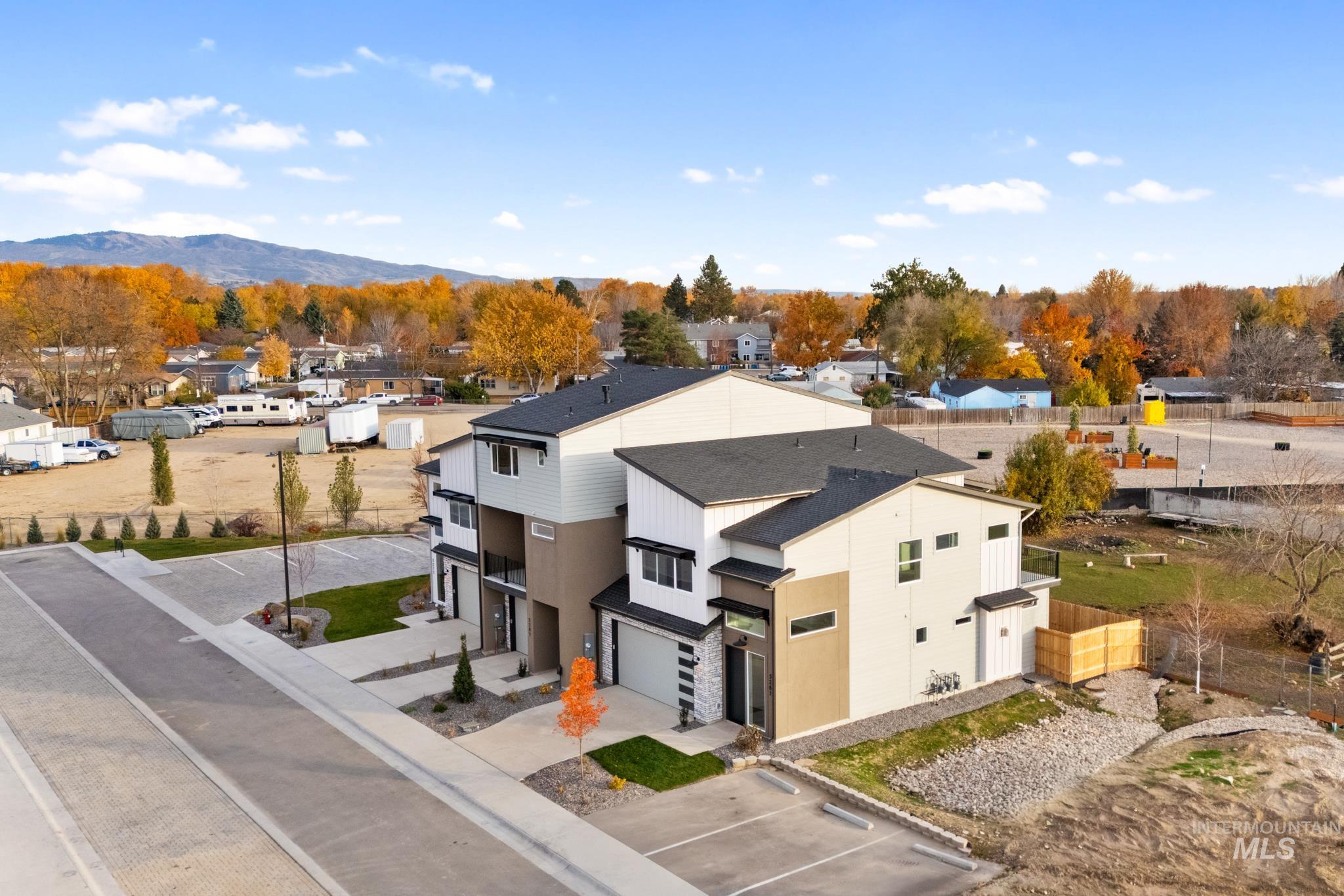 5287 N River Water Lane, Garden City, Idaho 83714, 3 Bedrooms, 2.5 Bathrooms, Residential For Sale, Price $769,900, 98967976