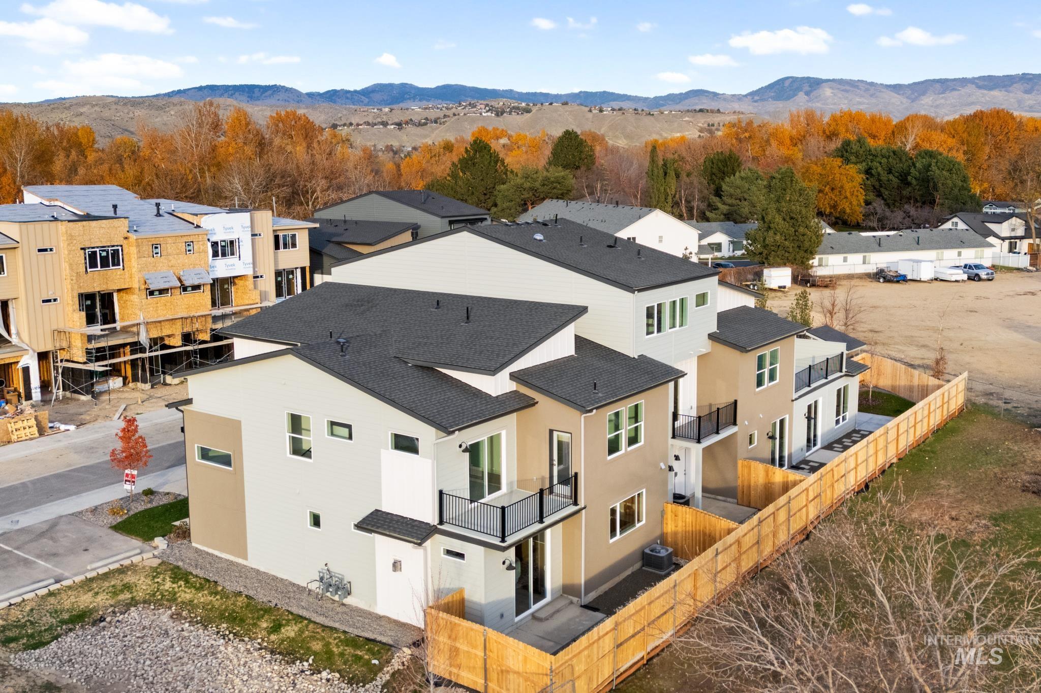 5287 N River Water Lane, Garden City, Idaho 83714, 3 Bedrooms, 2.5 Bathrooms, Residential For Sale, Price $769,900, 98967976