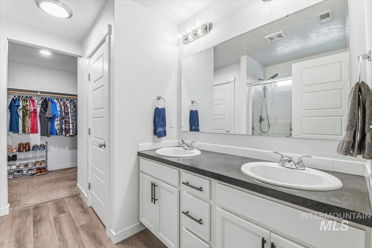 2174 N Morello Ave, Meridian, Idaho 83646, 4 Bedrooms, 2.5 Bathrooms, Residential For Sale, Price $549,990, 98967978