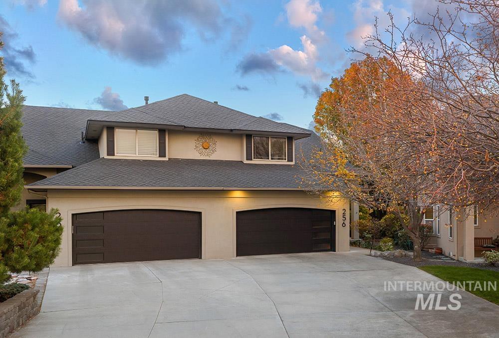 256 E Lake Rim Ln, Boise, Idaho 83716, 4 Bedrooms, 3.5 Bathrooms, Residential For Sale, Price $699,900, 98967980