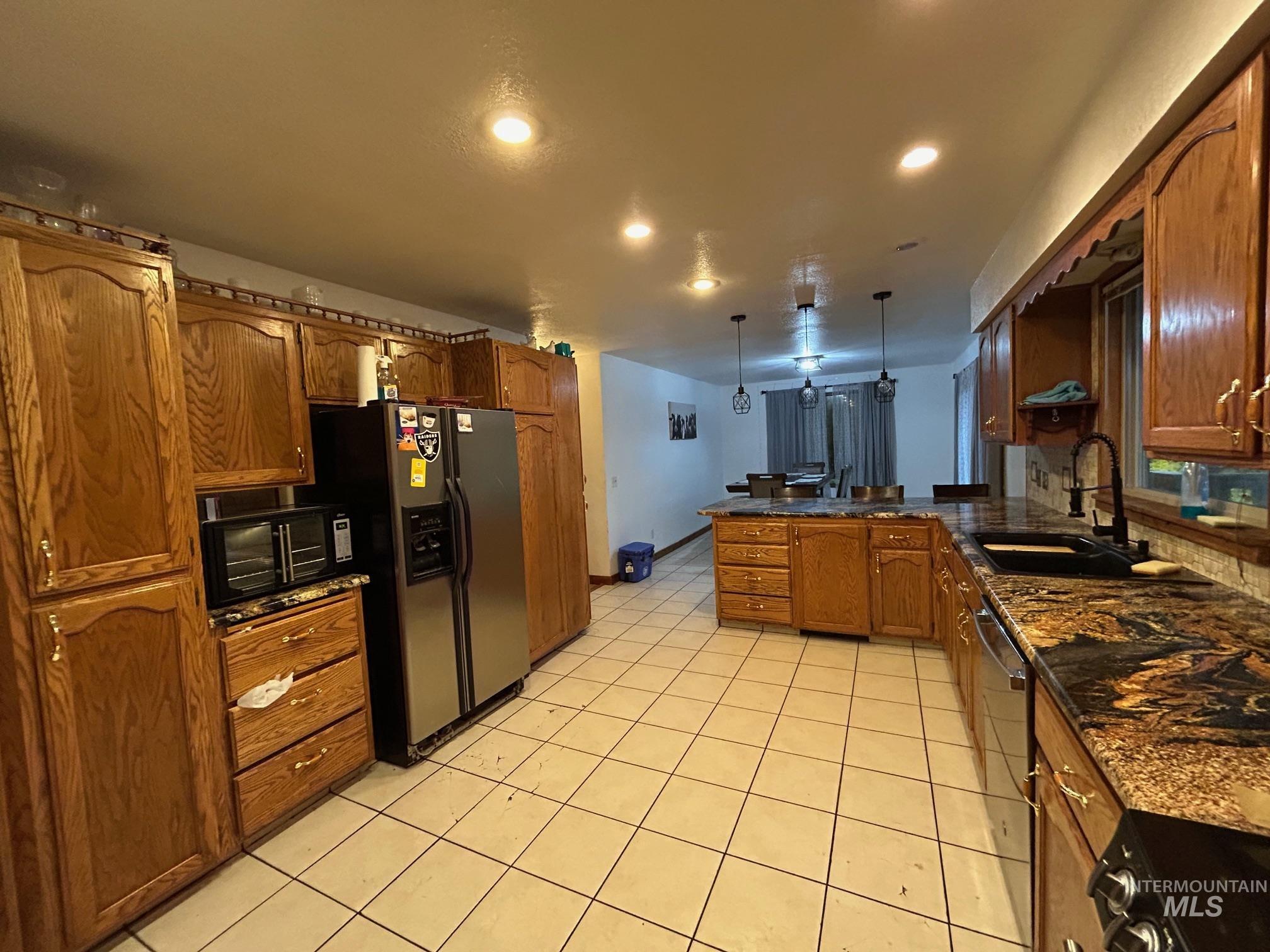 3590 Country Club Drive, Lewiston, Idaho 83501, 4 Bedrooms, 3 Bathrooms, Residential For Sale, Price $500,000, 98967983