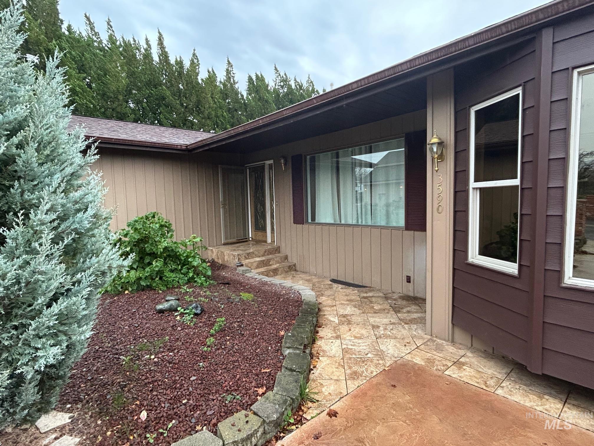 3590 Country Club Drive, Lewiston, Idaho 83501, 4 Bedrooms, 3 Bathrooms, Residential For Sale, Price $500,000, 98967983